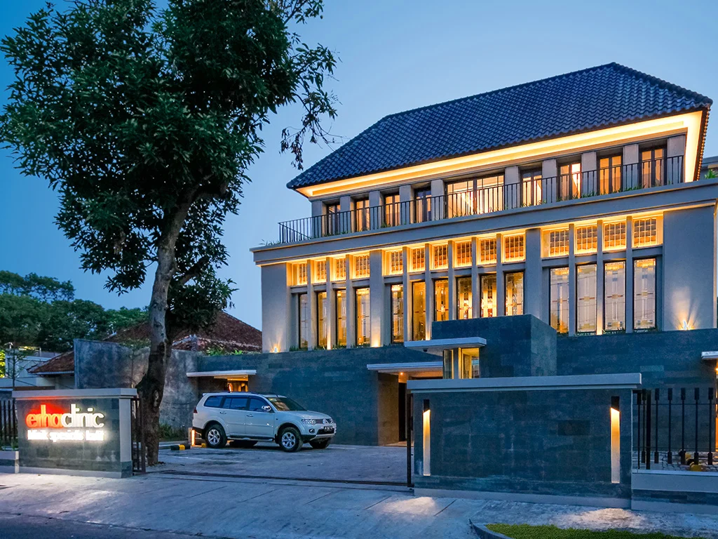 ErhaYogya_00.jpg