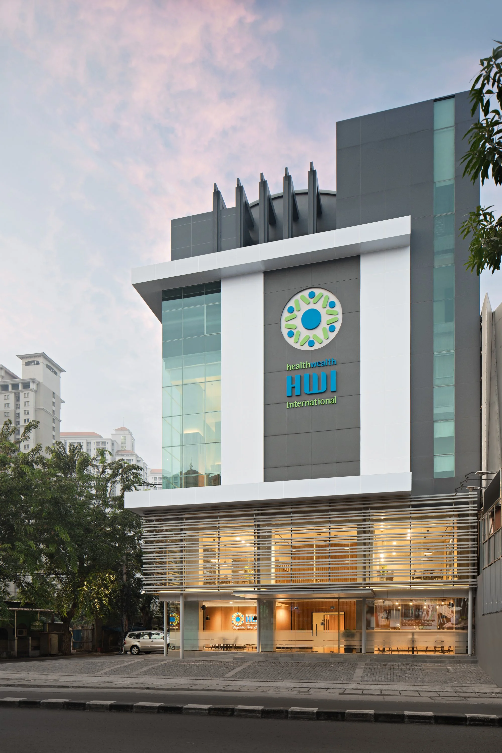 HWI HQ