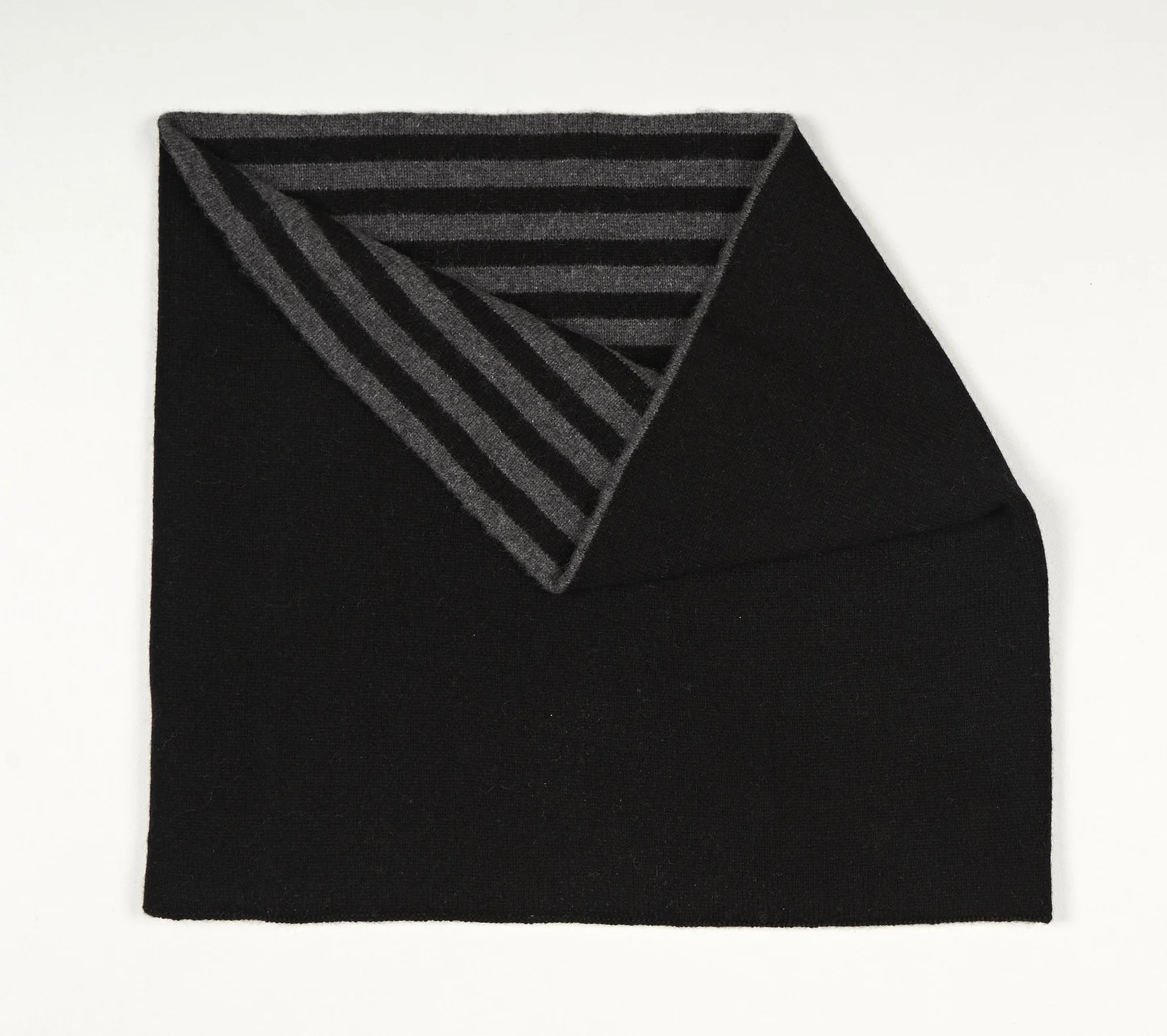 cashmere snood