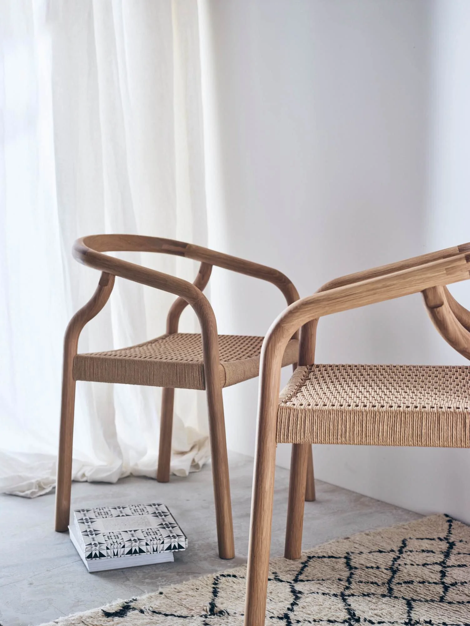 cenzo-furniture-loop-chair-3