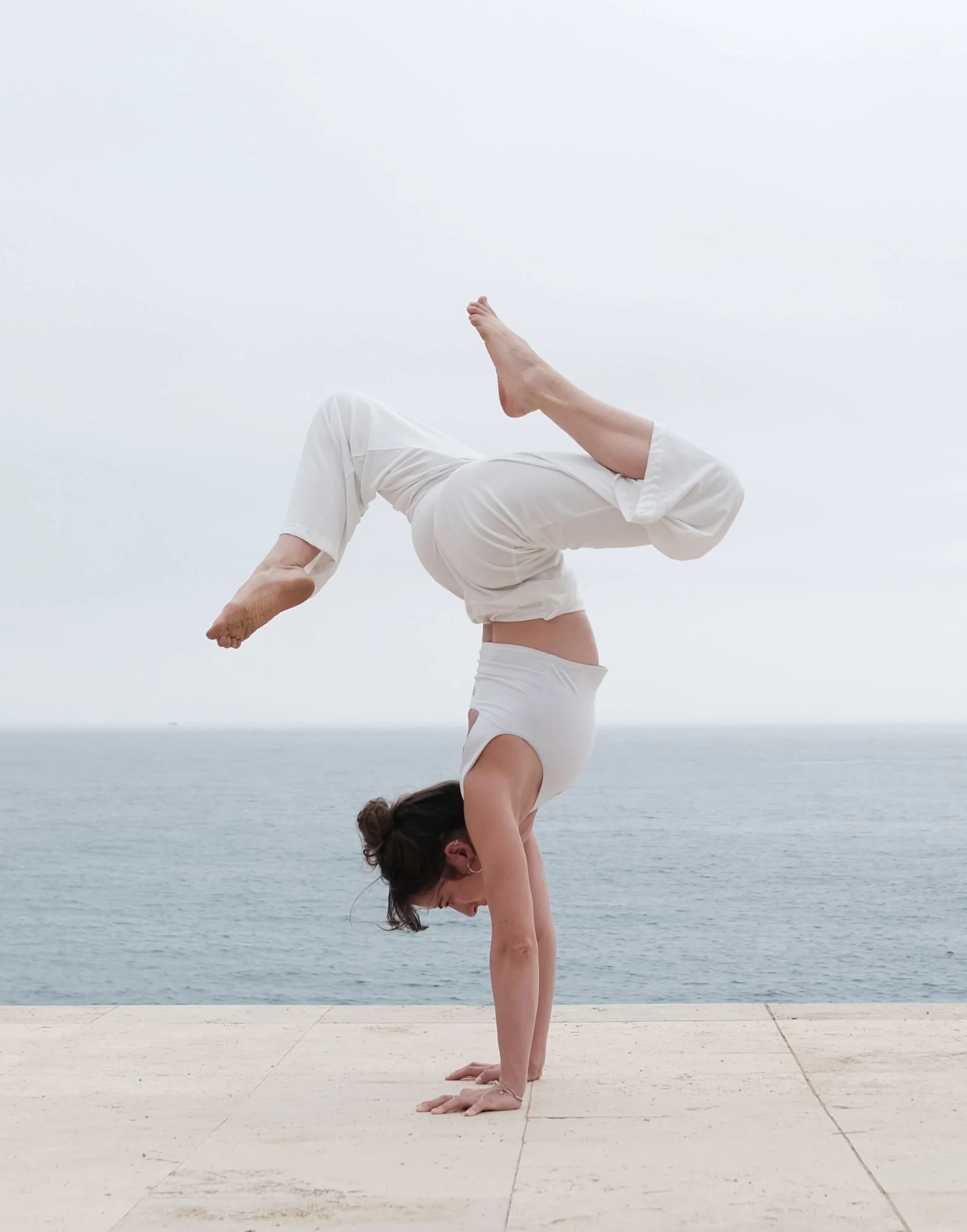 Handstand Masterclass with Gisele Cabasa (WAITLIST ONLY)