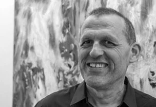 FILIP HAAG, Imaginationen - Malen mit Gold 14.11.2025 - 10.01.2026.
Morgen, Freitag 14.11.2025, 18h Er&ouml;ffnung. Einf&uuml;hrung - KONRAD TOBLER 👏🏻👏🏻👏🏻
Wir laden Sie herzlich ein.

Filip Haag (*1961, lebt in Bern) studierte an der Universit&