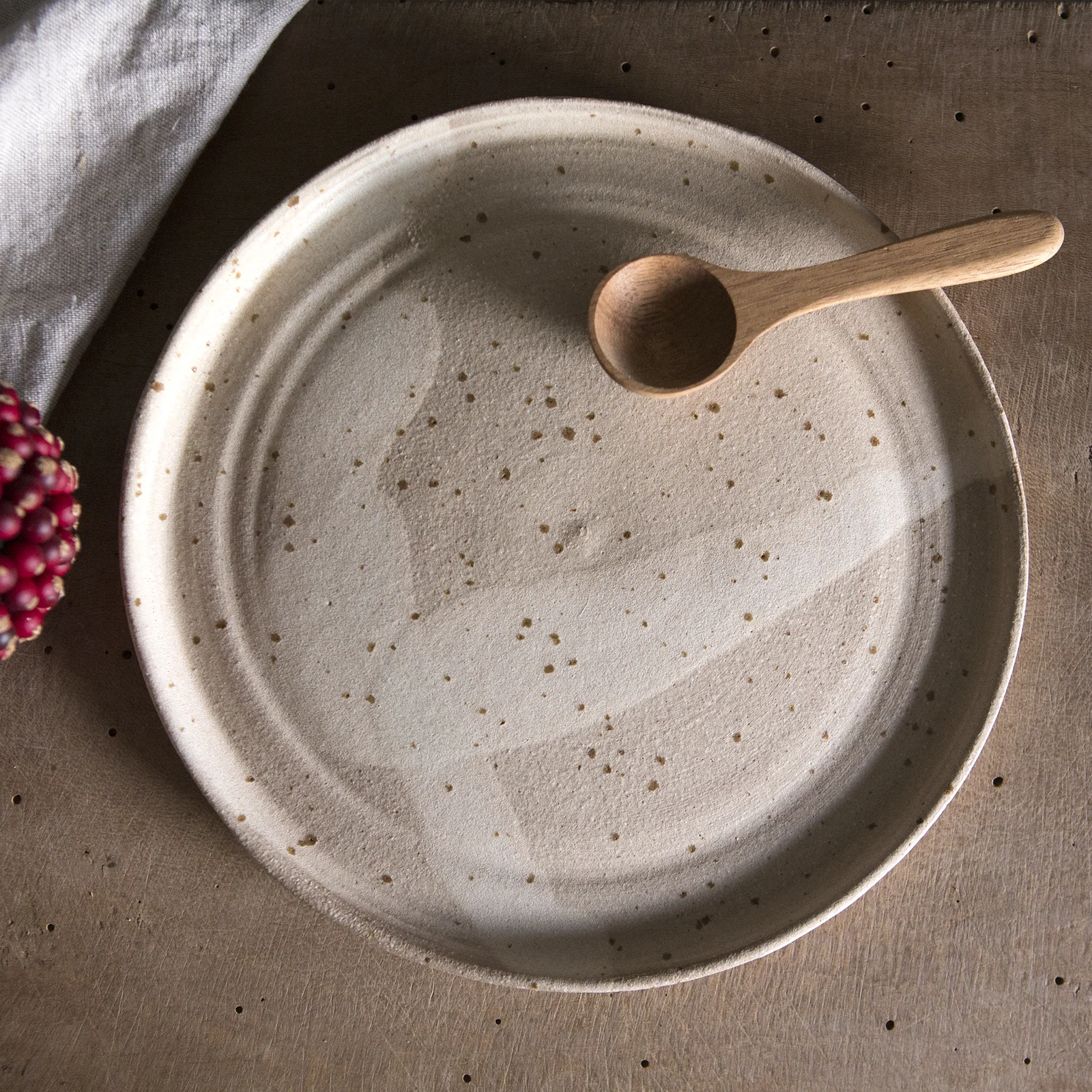 plate creme speckled pollipots 5.jpg