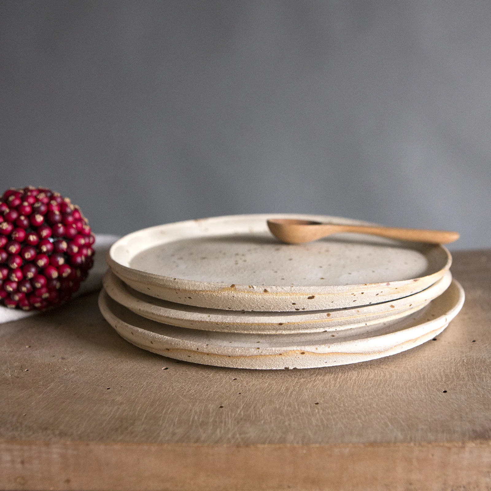 plate creme speckled pollipots 6.jpg