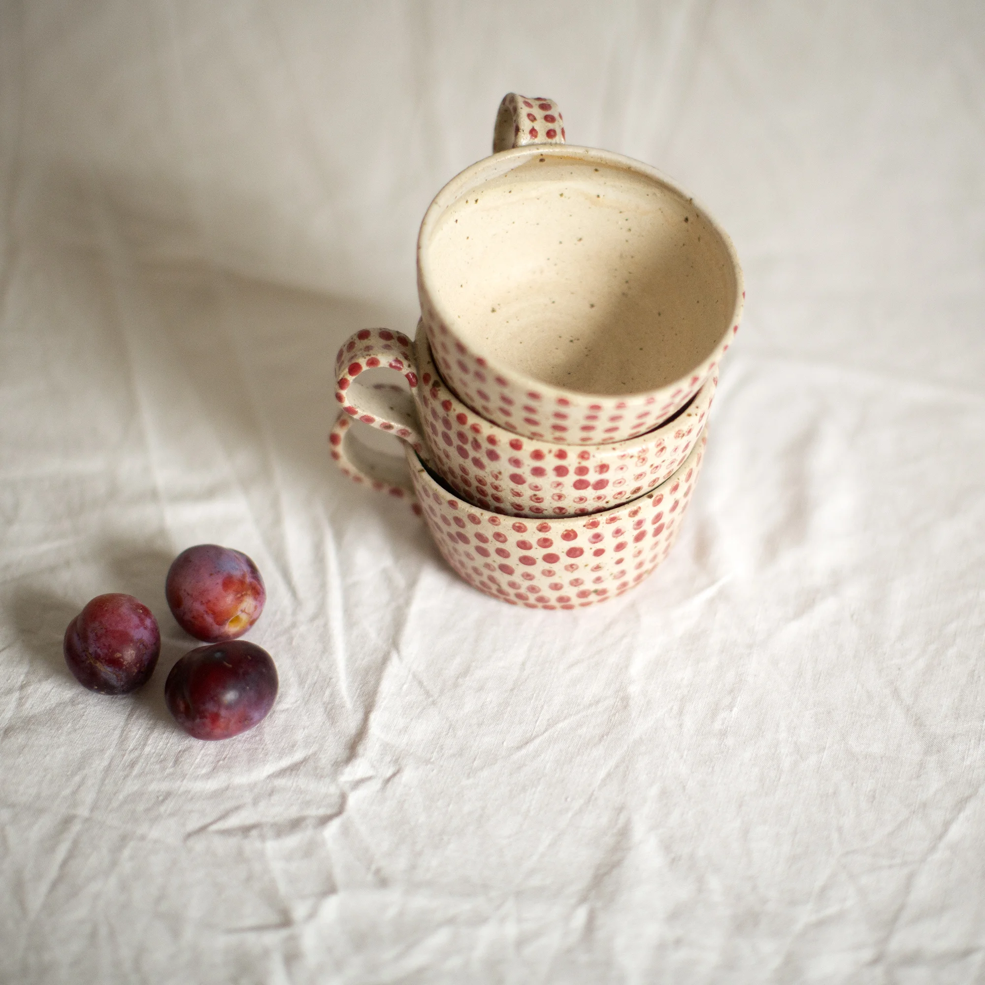 red white polka dots mugs 7.jpg