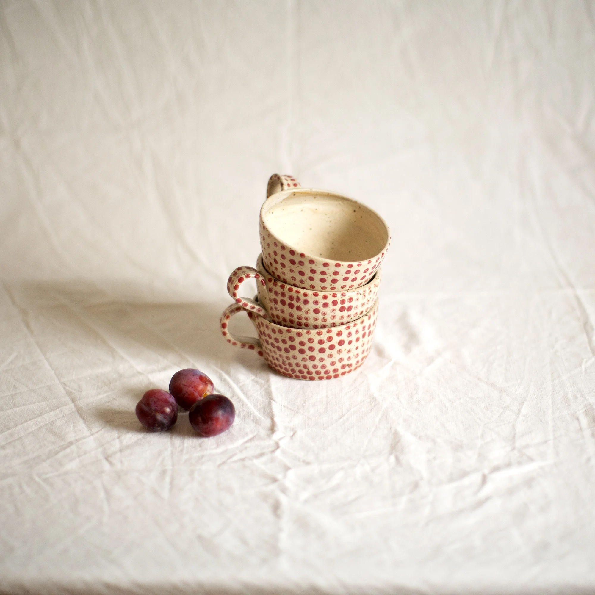 red white polka dots mugs 9.jpg
