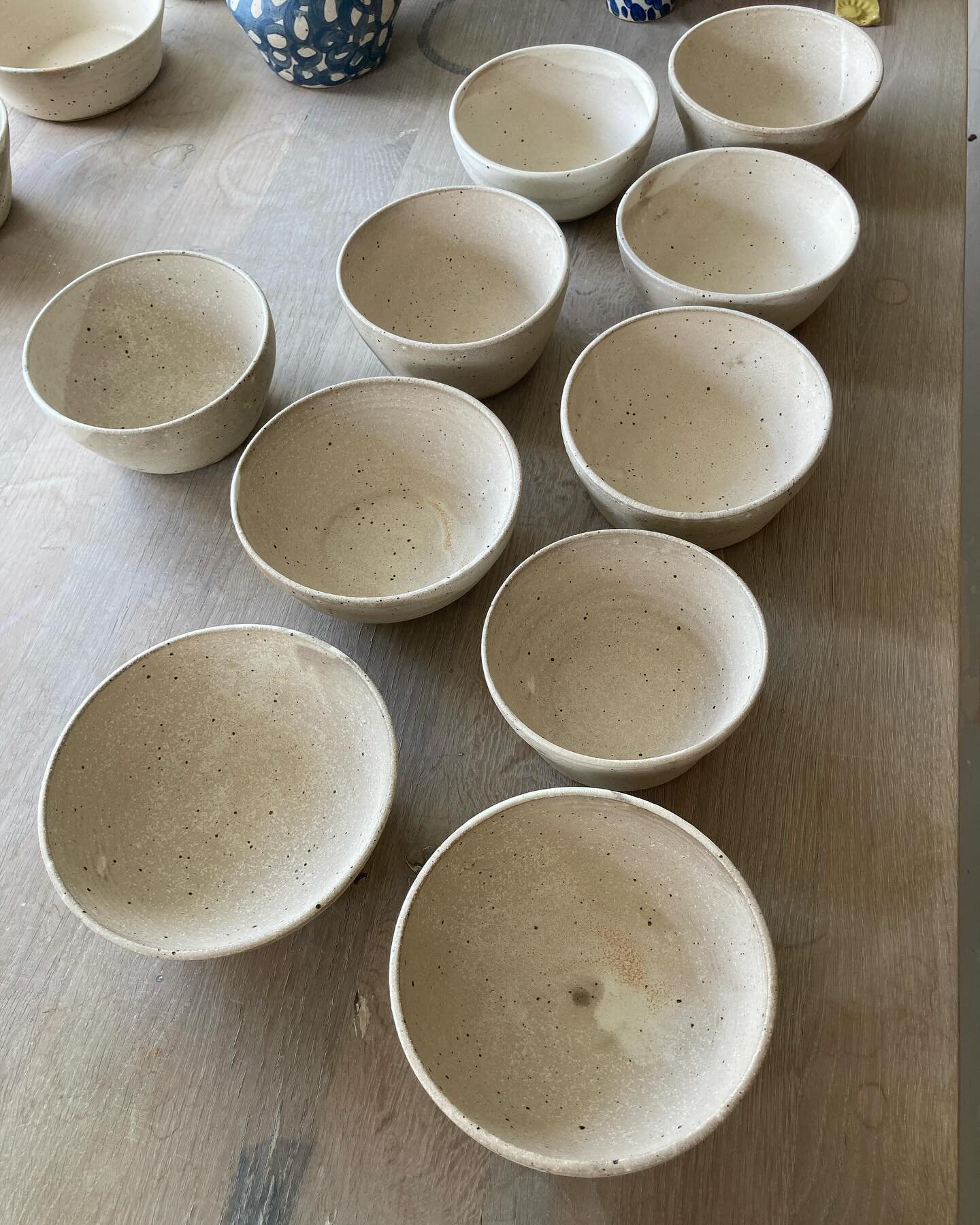 Happy Wednesday - I can see that some of my shops have marked - get notice- when my pasta bowls will be available. Normally I make the bowls after request, you have to email me and order them and then I will make the bowls. I take always already orde