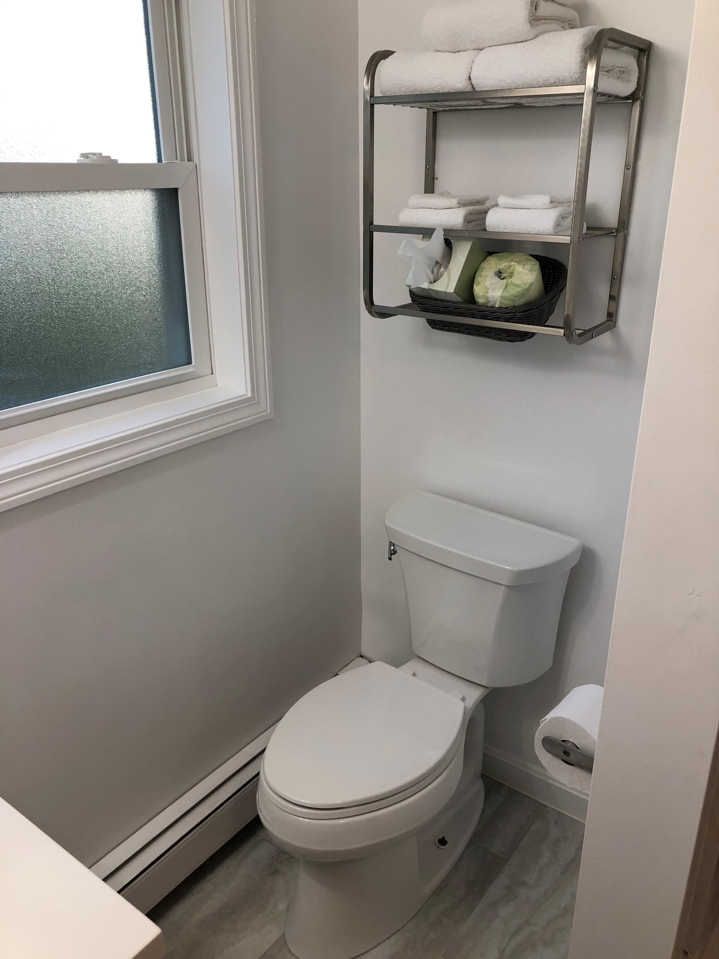 Bathroom 4.jpg