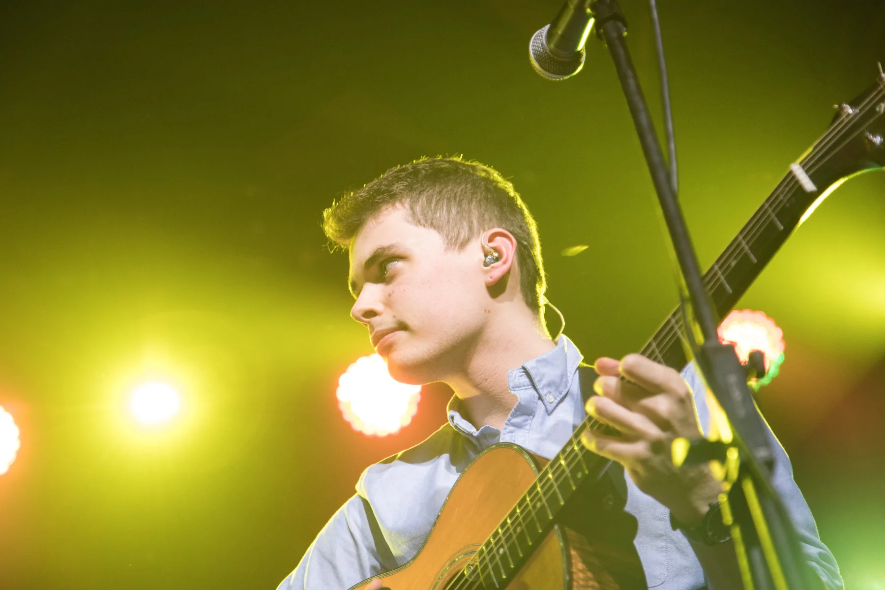 Singer-Guitar-5.jpg