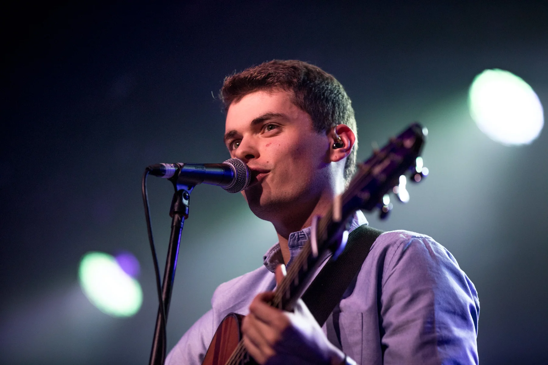 Singer-Guitar-11.jpg