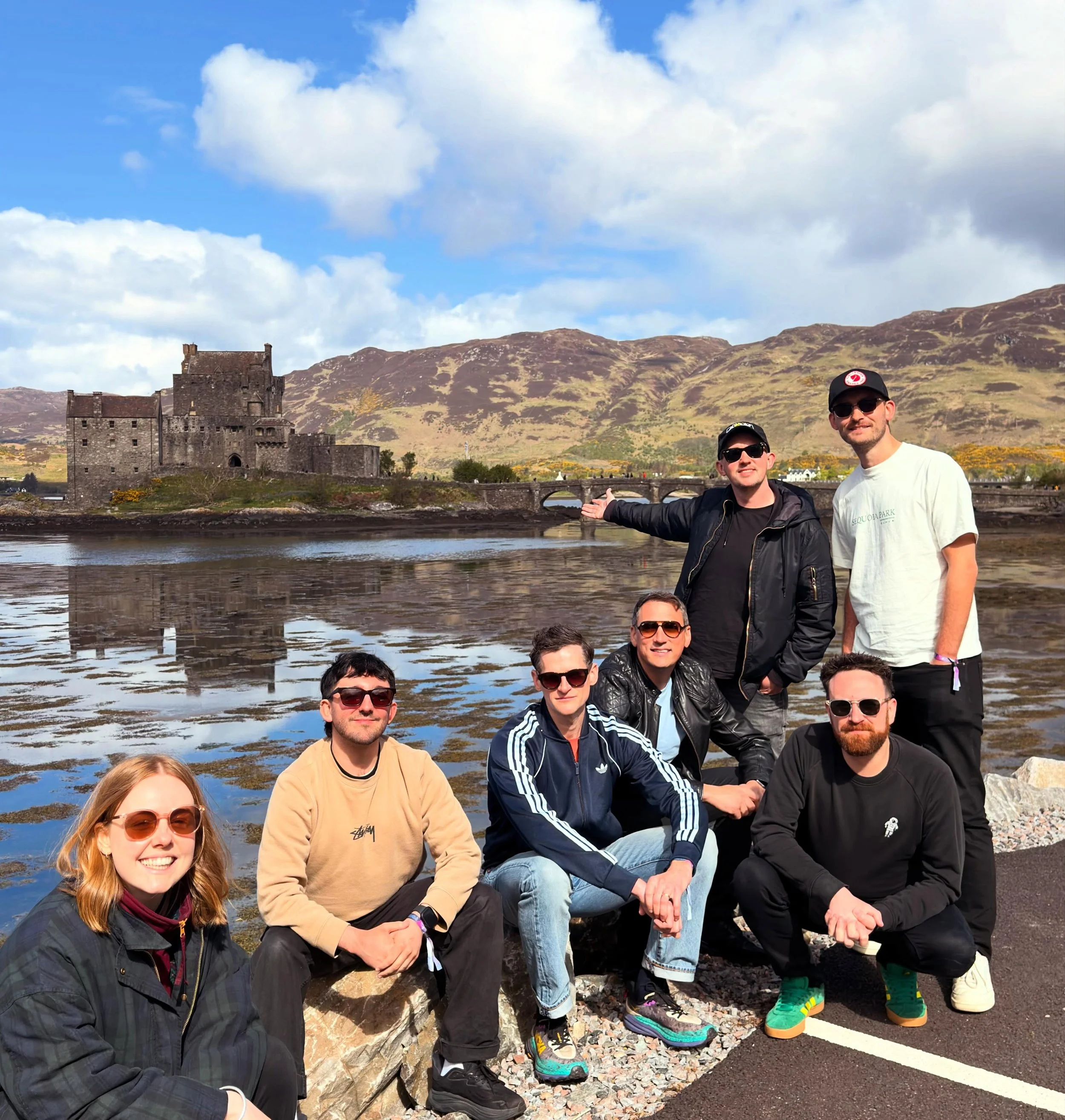 SKYE LIVE! 

What a wild night 🔥 absolutely loved being back up in Portree for one of our favourite festivals. Good luck to all the Sgitheanaich going into day 3 today 🫡

Onwards to Dunfermline tonight - see ya there 💃🕺