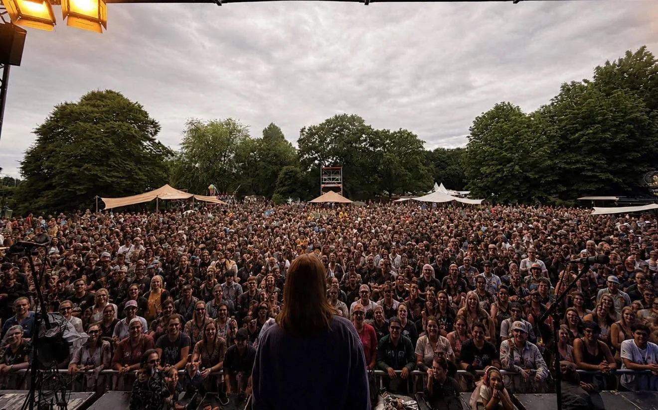 It may have rained but you stayed with us! Thank you to everyone who sang with us, danced with us and gave us a brilliant afternoon in the Netherlands 🇳🇱 ❤️