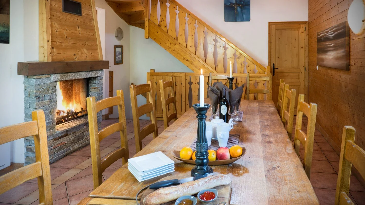 chalet-topaz-la-tania-alpine-generation-dining.jpg