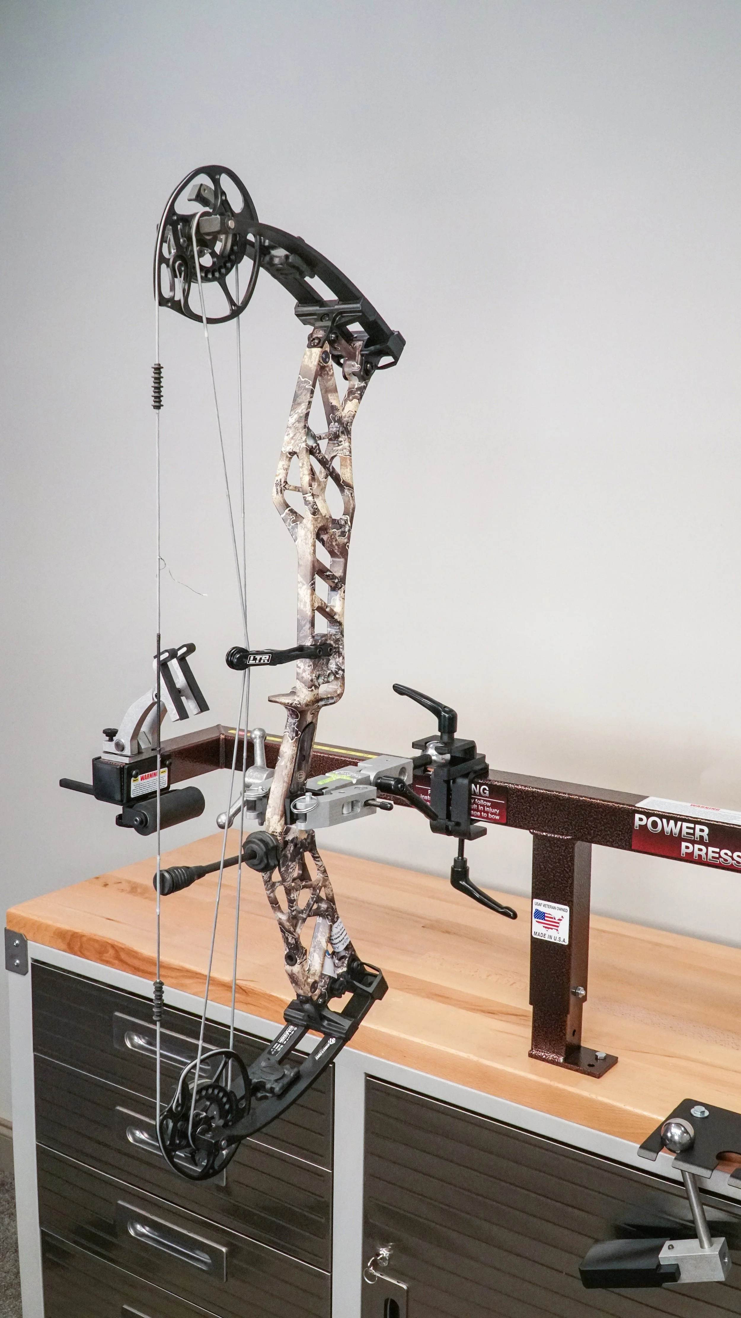 Revolution Vise — Last Chance Archery, LLC