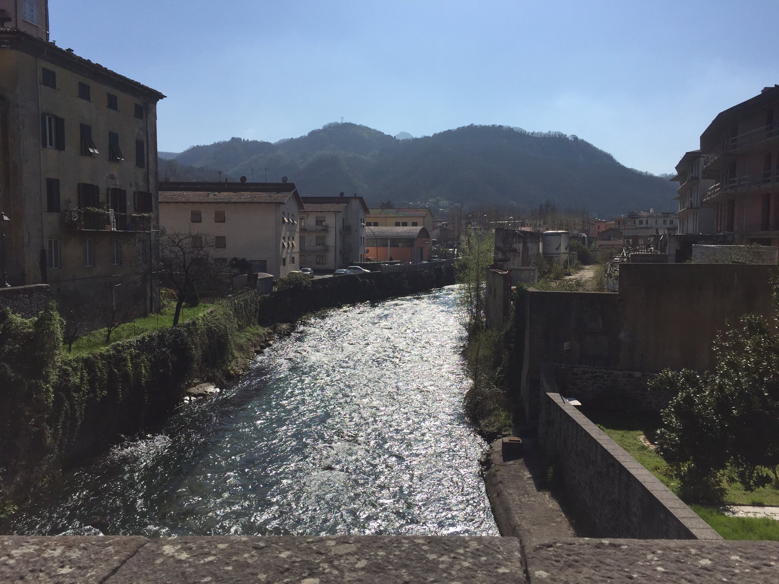 On a stroll through Castelnuovo di Garfagnana after lunch.