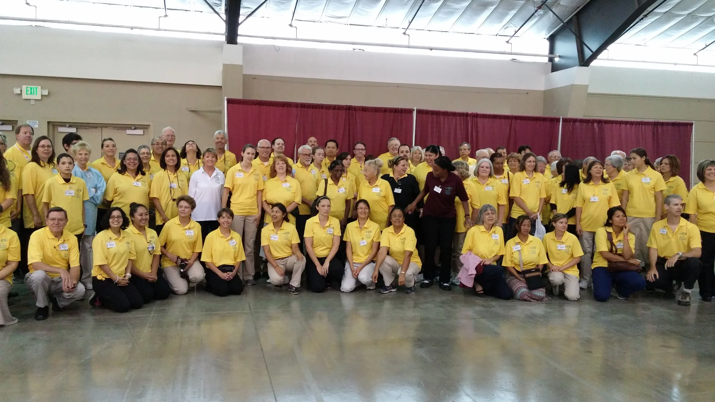 Volunteers at Pathway to Health 2015.