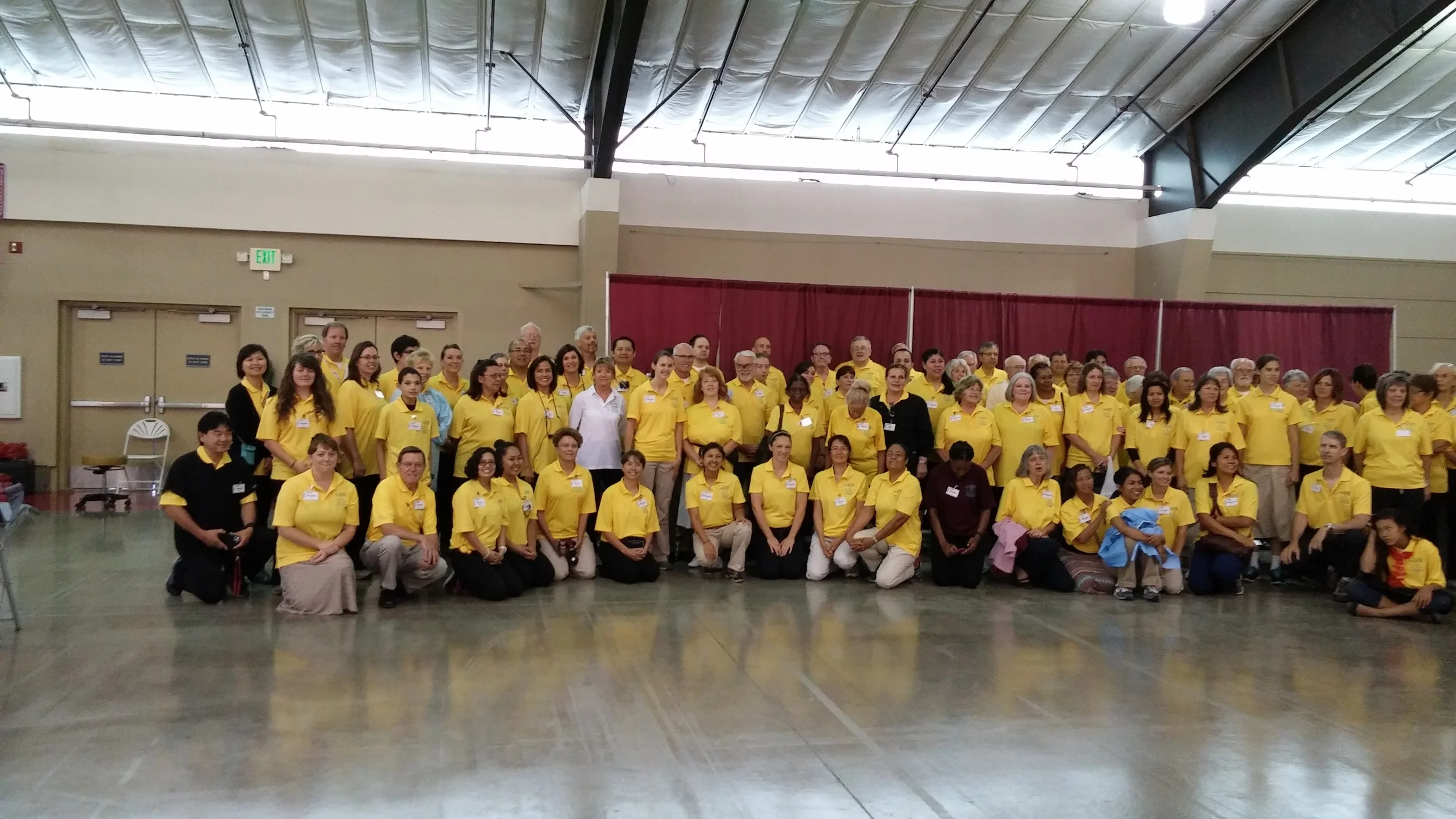 Volunteers at Pathway to Health 2015.