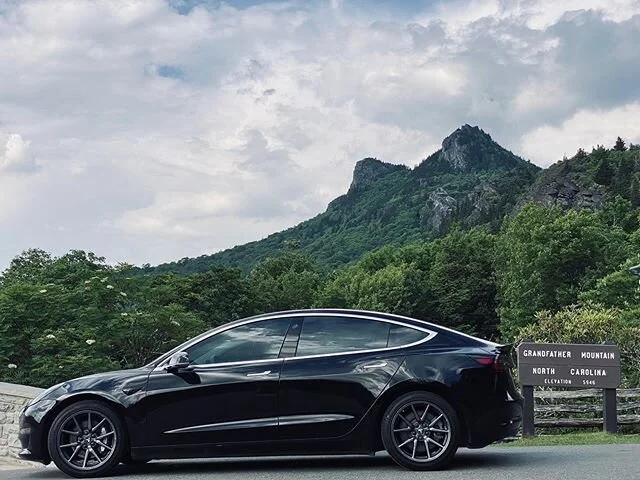 #traveltuesday to Grandfather Mountain! Cool shot at 5946 elevation! #charlottephotographer