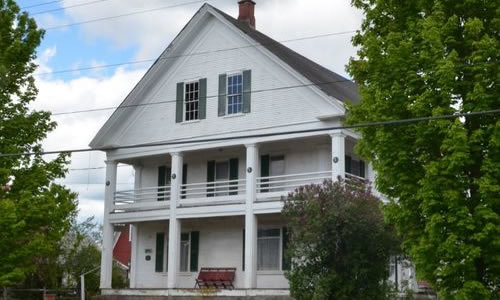 Craftsbury Public House 107 South Craftsbury Rd Craftsbury, VT 05826 Telephone: (802) 586-2858 ∙ craftsburypublichouse@gmail.com