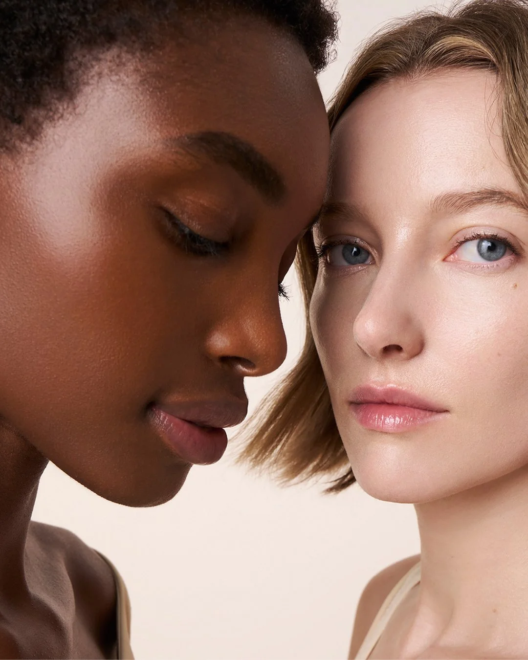 Social_FutureSkin_Model_4x5_08.jpg
