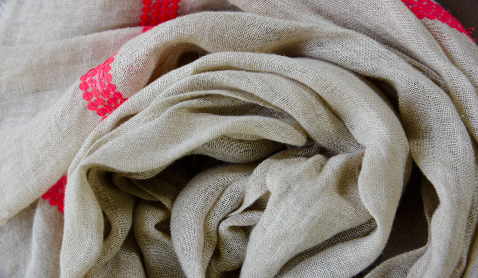 Hallhuber Linen Scarf. Image©gunjanvirk