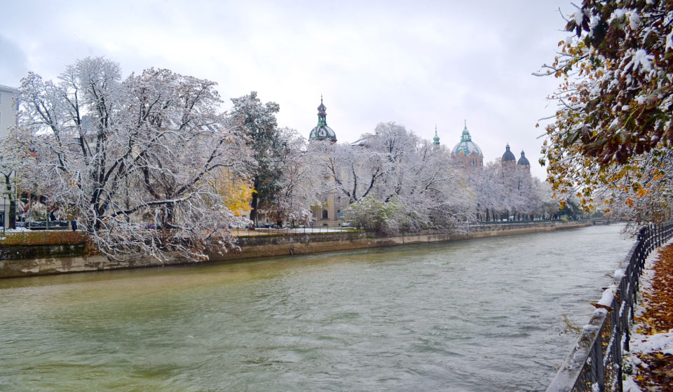 The Isar when it snows, Munich, Germany. Image©gunjanvirk