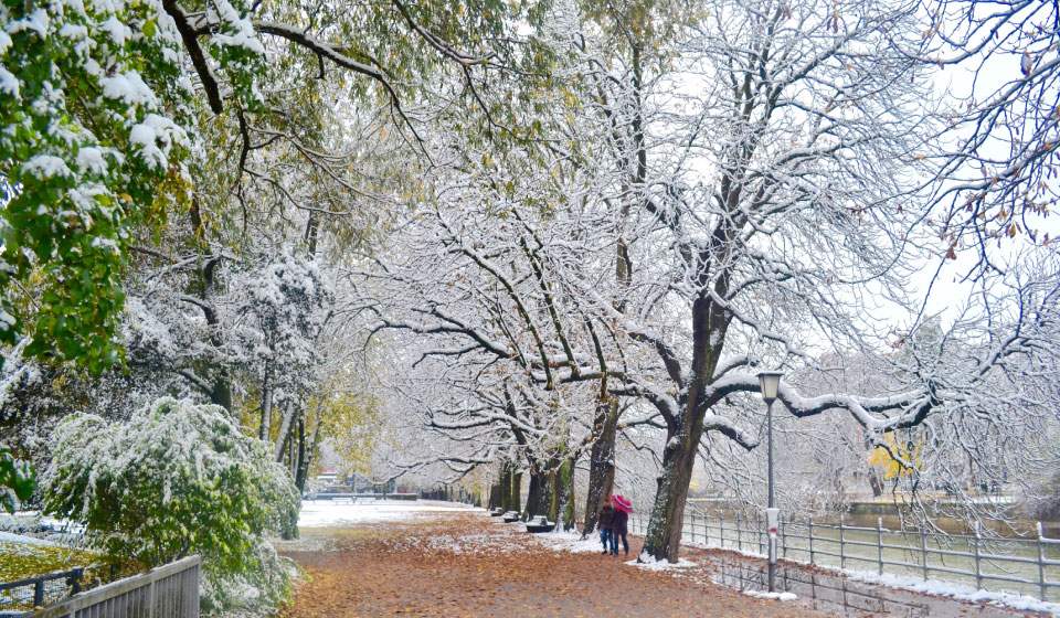 A walk along the Isar river in snow, Munich, Germany. Image©gunjanvirk
