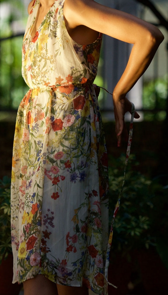floral tie-back chiffon dress from Zara, image©gunjanvirk