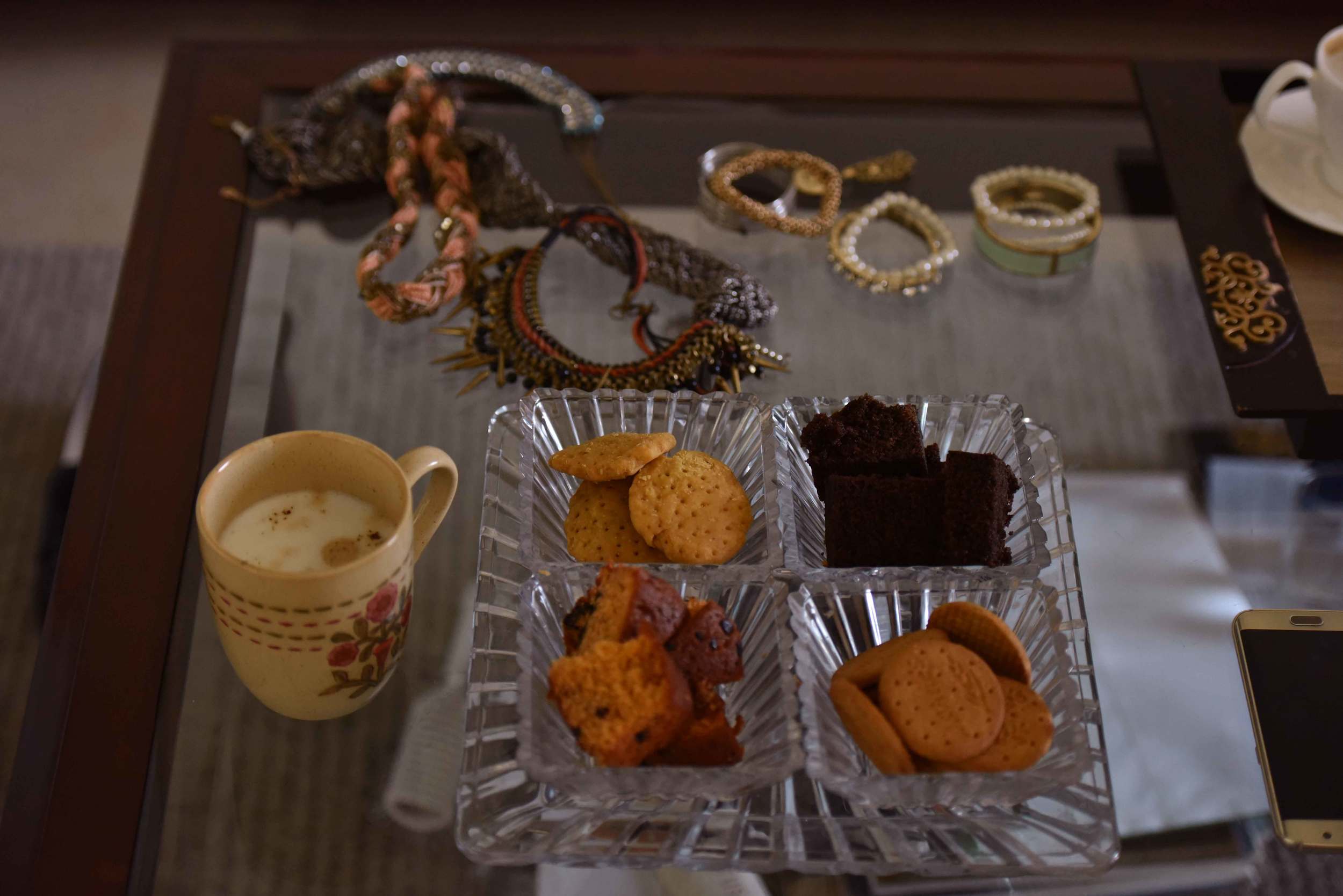 Cookies and coffee make a photoshoot fun! Image@gunjanvirk