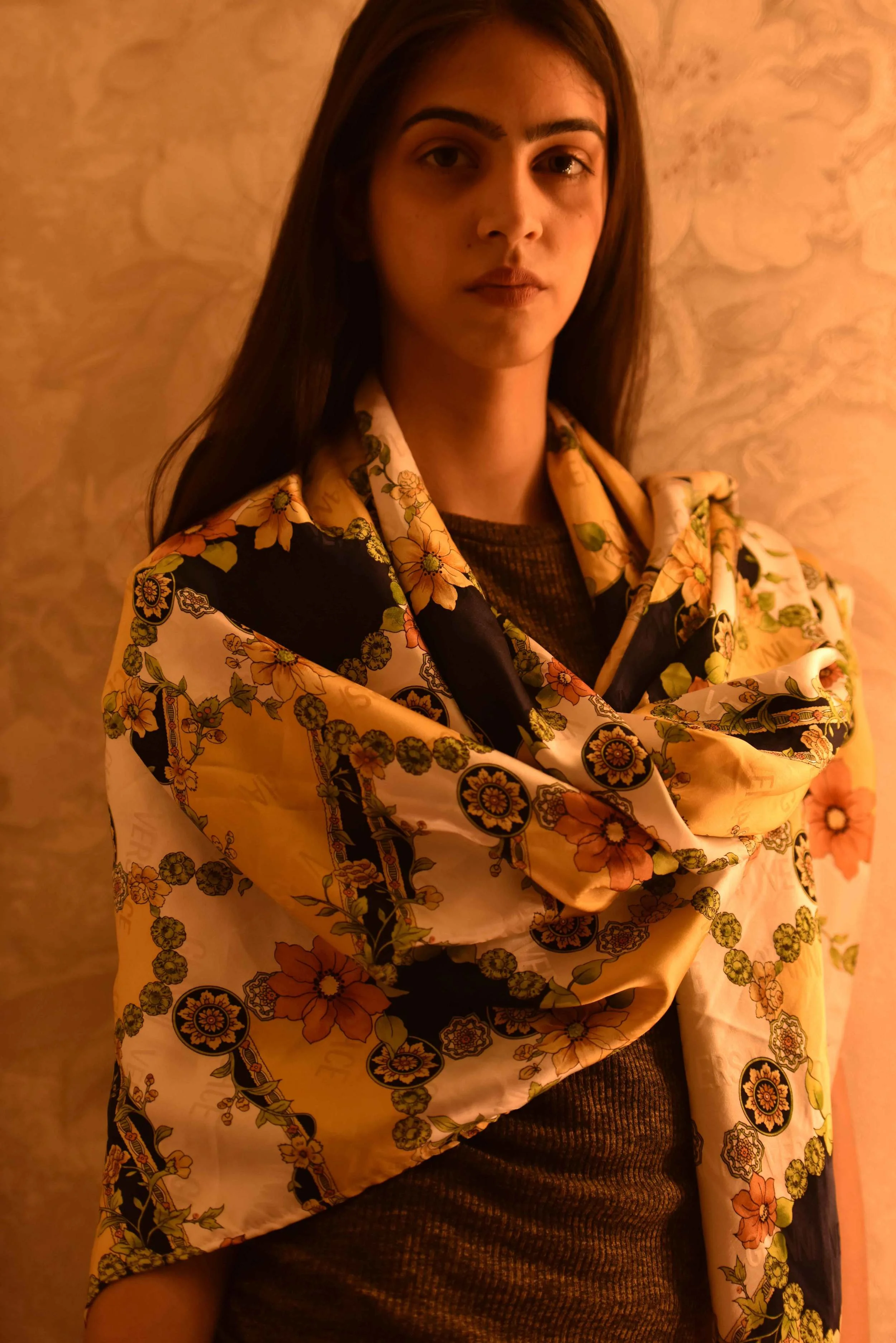 Use your scarf as a wrap:) Versace scarf, model: Mannat Dhaliwal, image©gunjanvirk.
