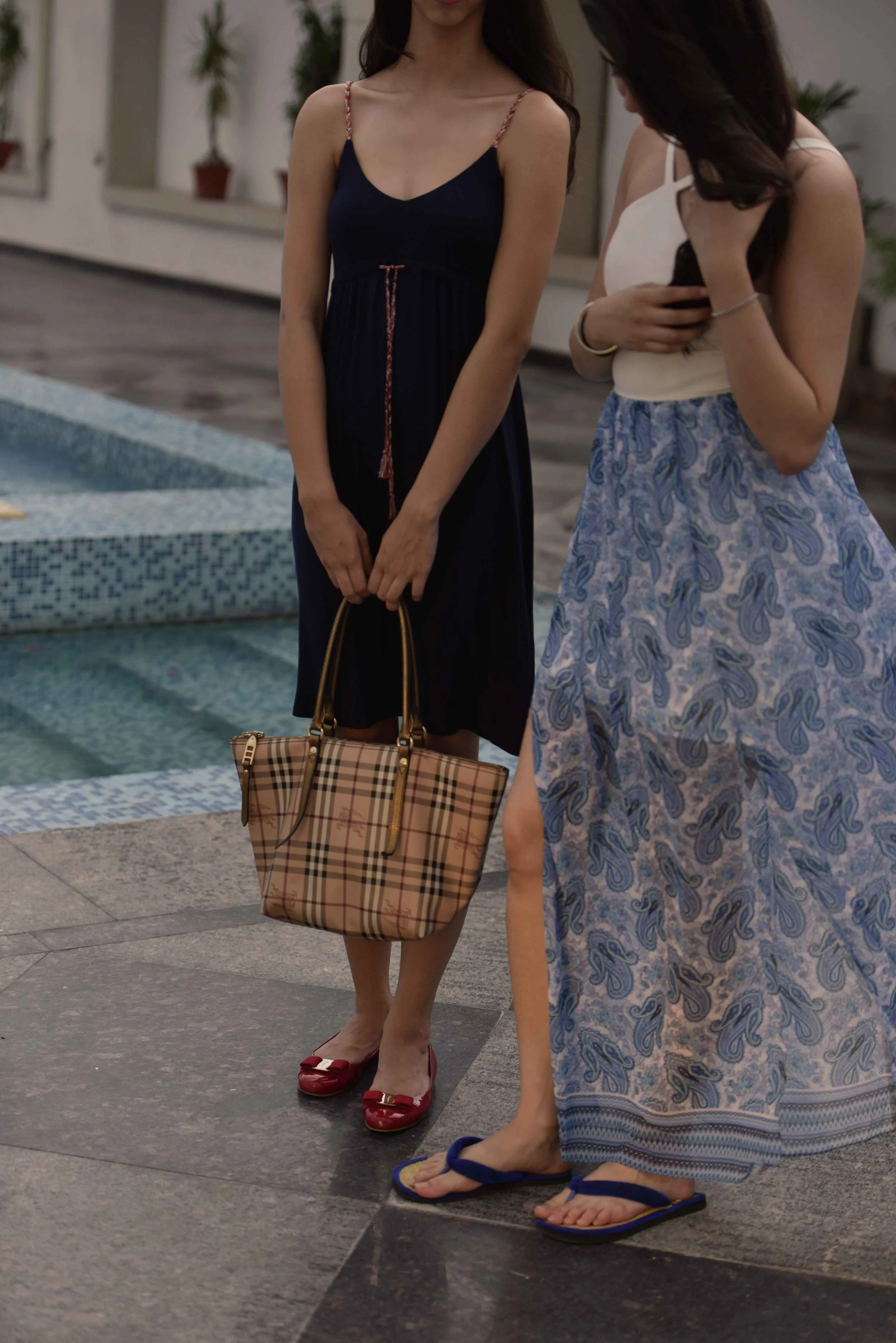 My friend Mannat in a Zara dress, Burberry tote and Ferragamo ballet flats. Image©gunjanvirk