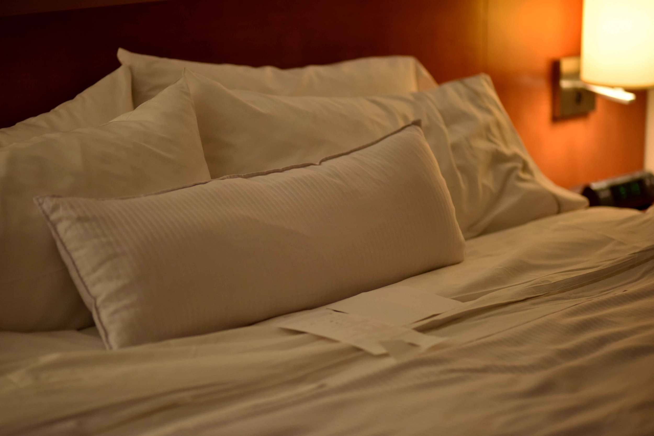 Cozy King Bed, Westin Bonaventure, L.A. Image©sourcingstyle.com