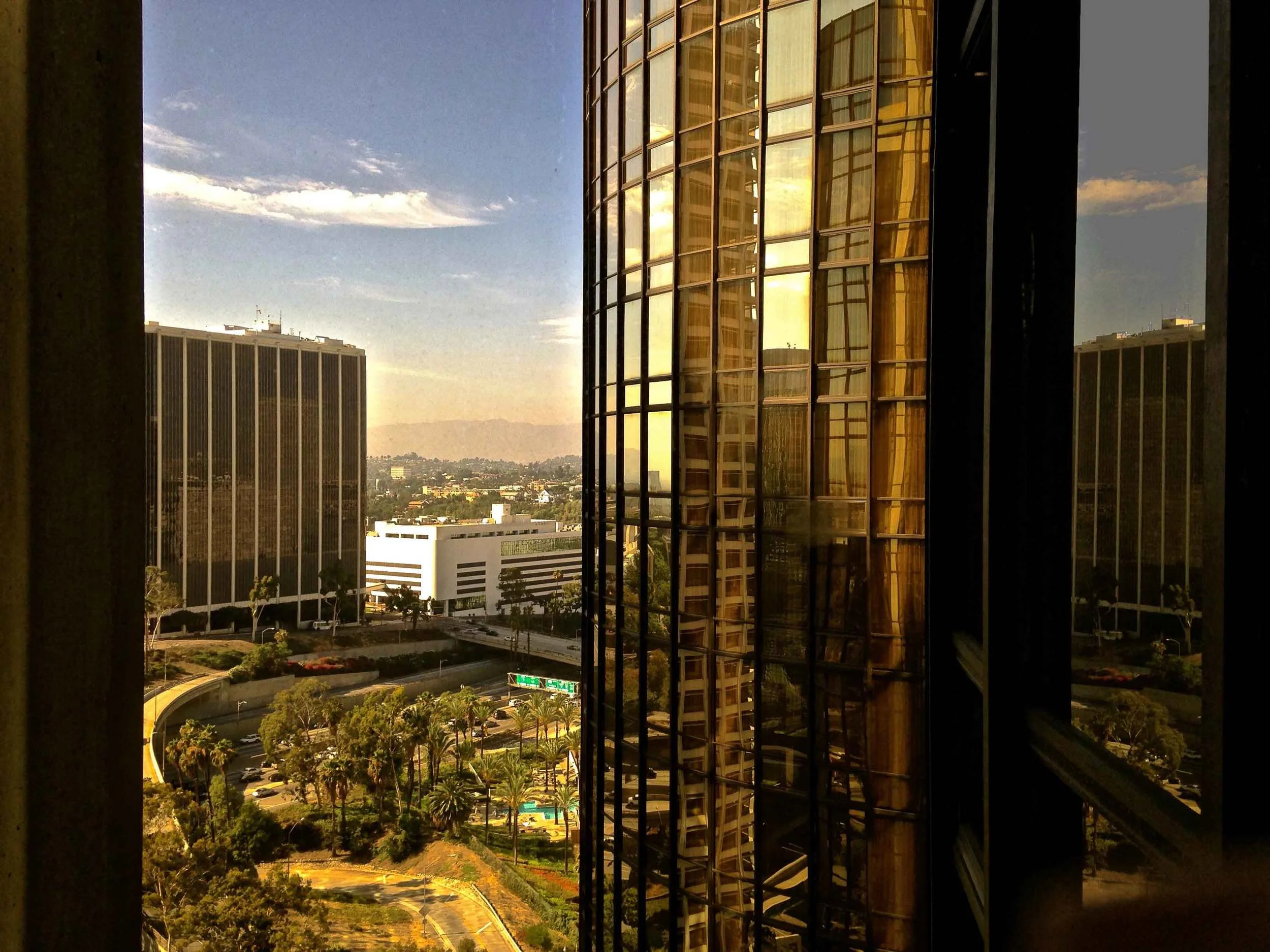 View from near the elevator, Westin Bonaventure, L.A. Image©sourcingstyle.com