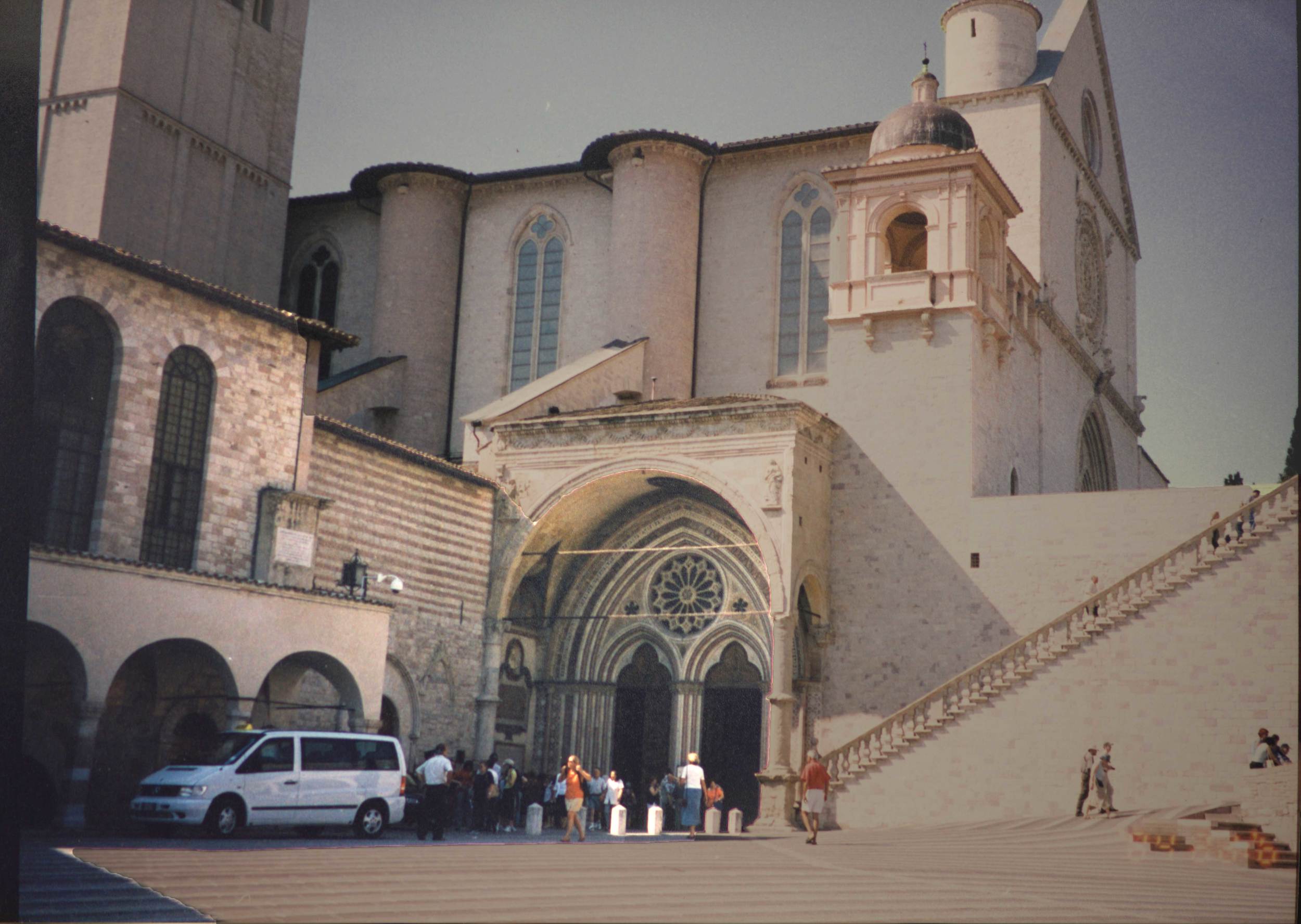 Basilica of San Francesco, Assisi, Italy. Image©sourcingstyle.com