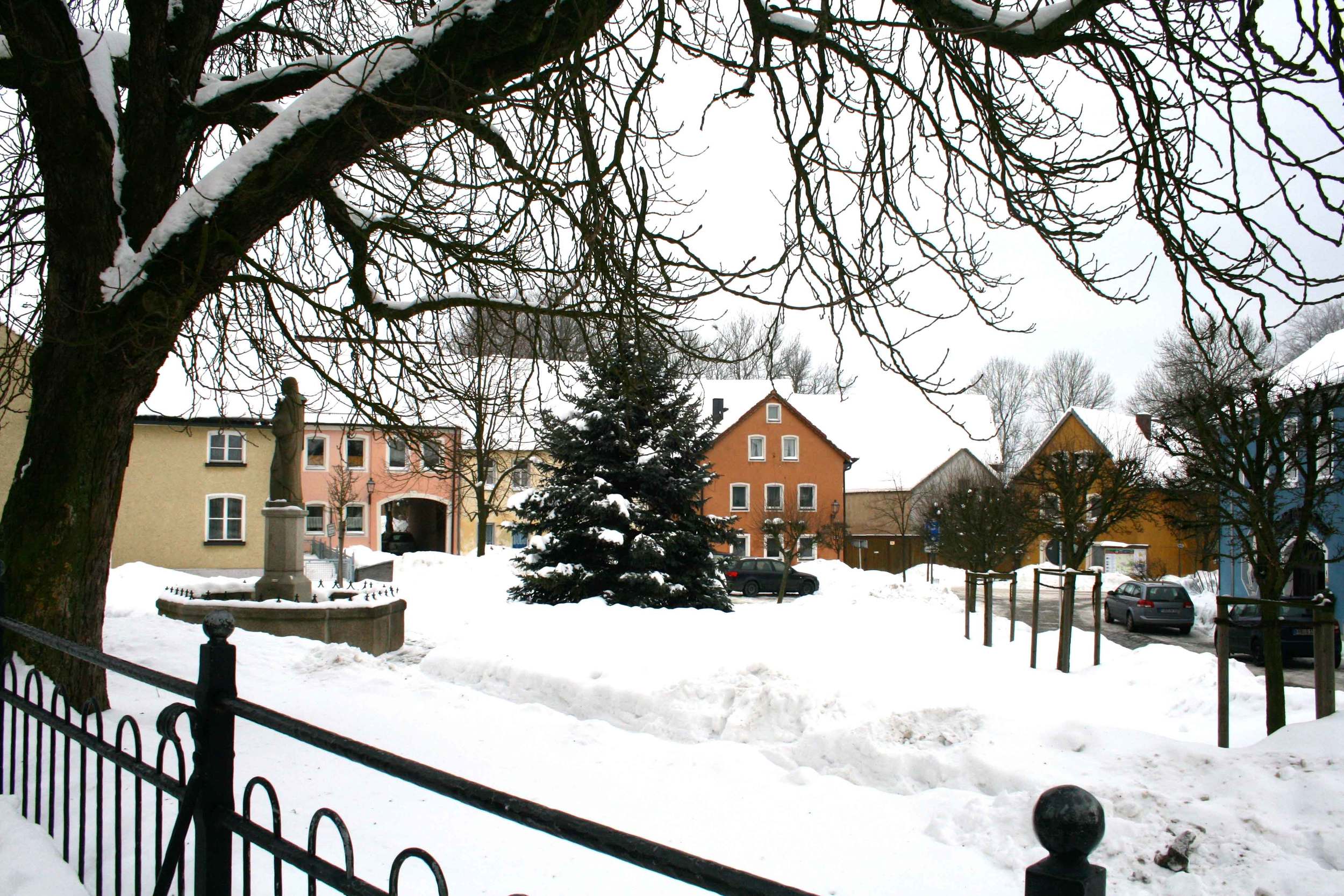 Image©sourcingstyle.com, Konnersreuth in winter.