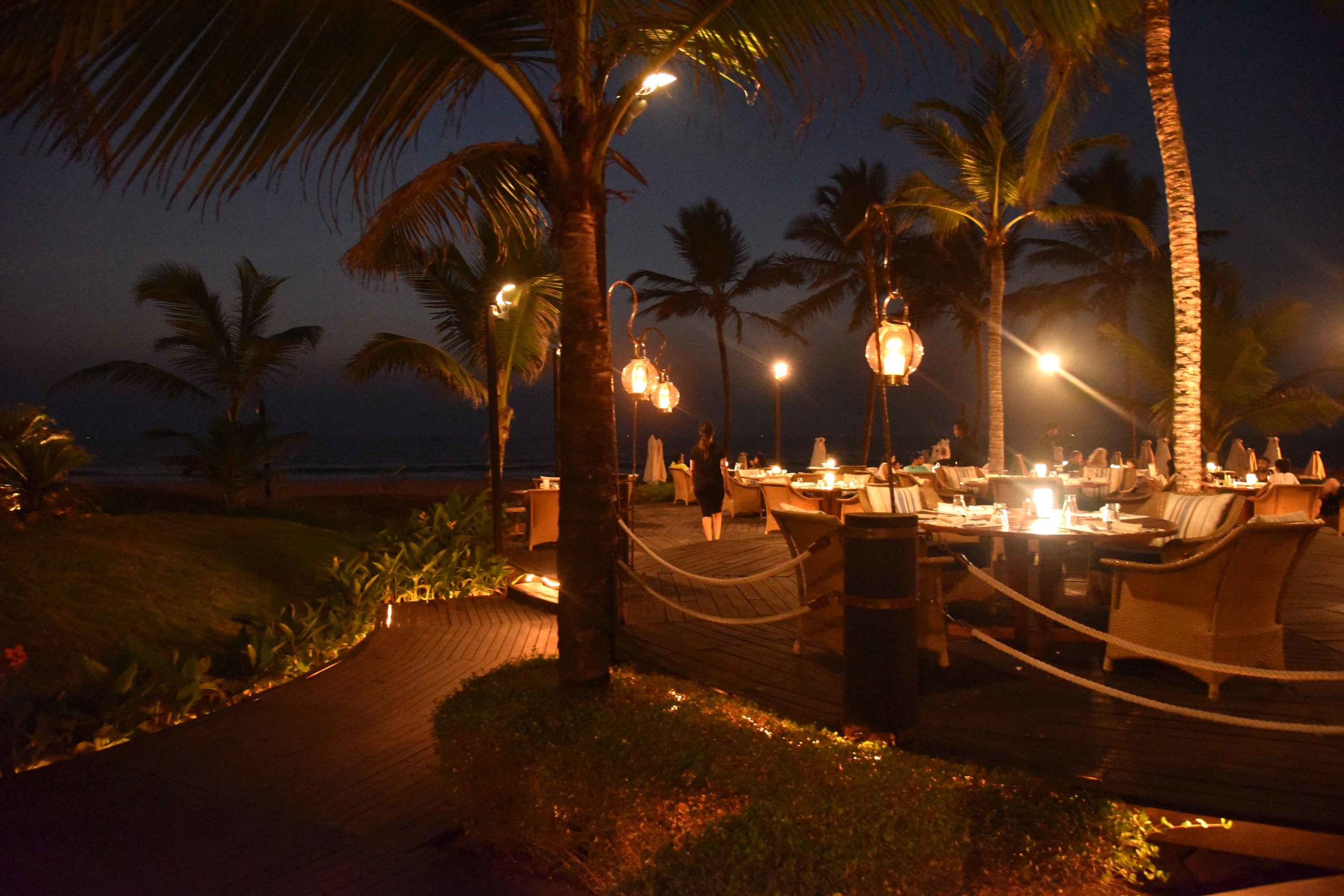 Dining at the beach restaurant, Park Hyatt Hotel, Goa, image©sourcingstyle.com.