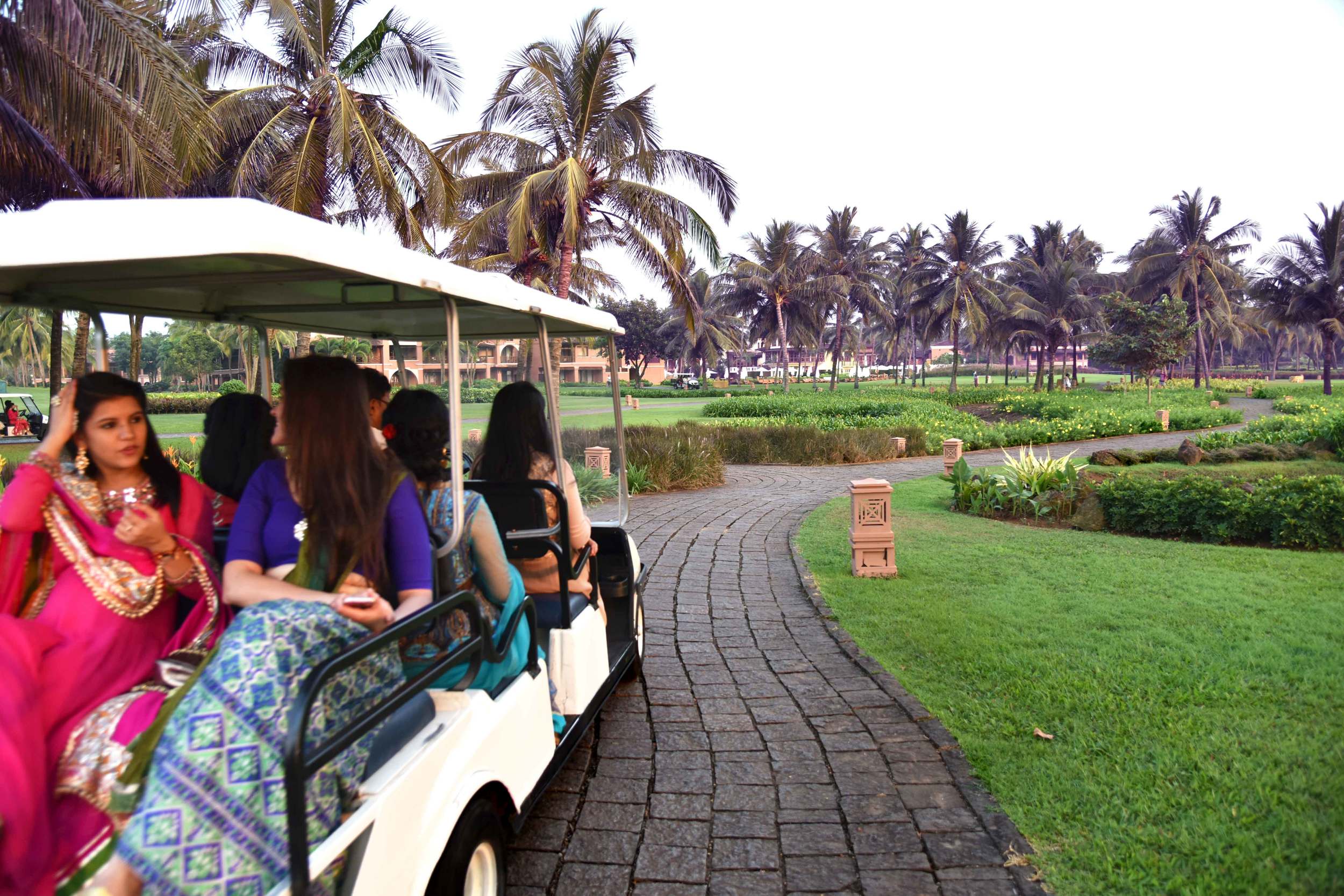 Wedding at the Park Hyatt Goa Hotel. Image©sourcingstyle.com.