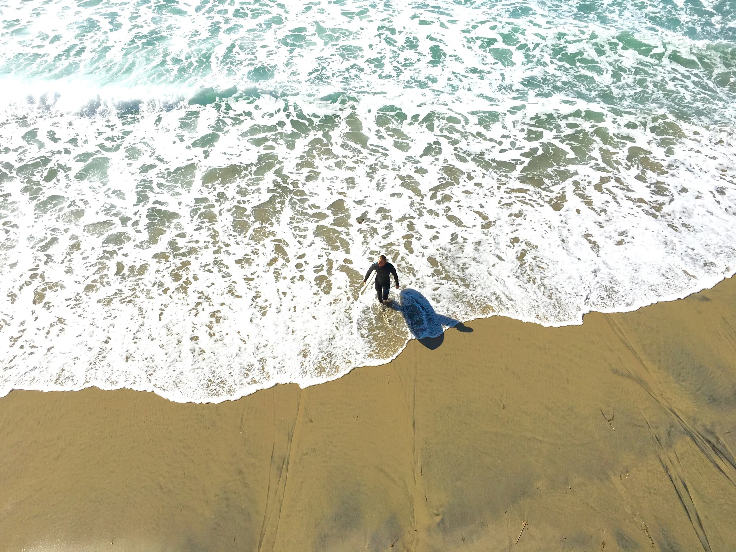 A surfer getting ready to take the plunge! Image©gunjanvirk, camera iPhone 6s Plus 