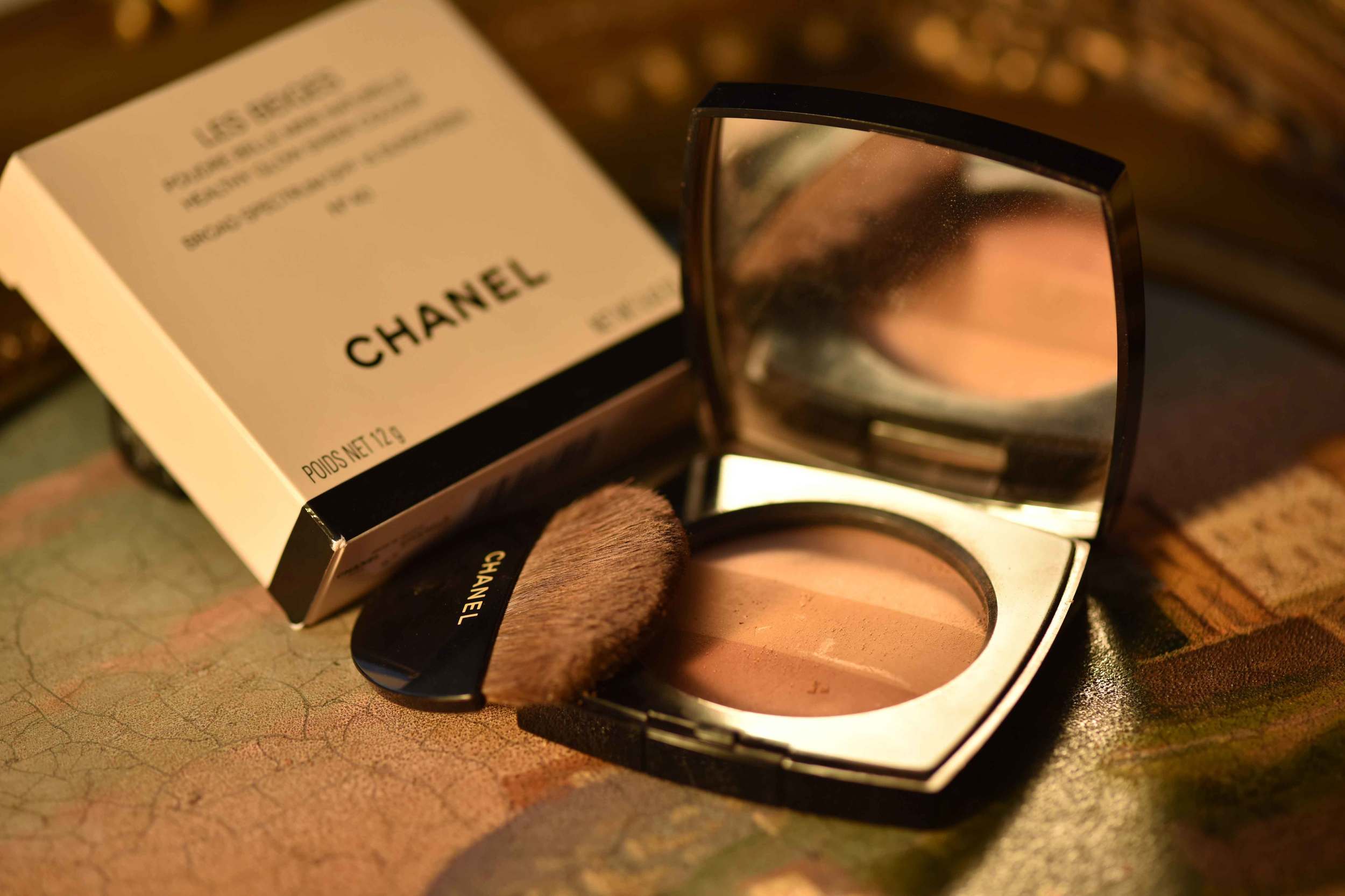 The Chanel Les Beiges Healthy Glow Multi Color comes with a half-moon brush. Image©gunjanvirk