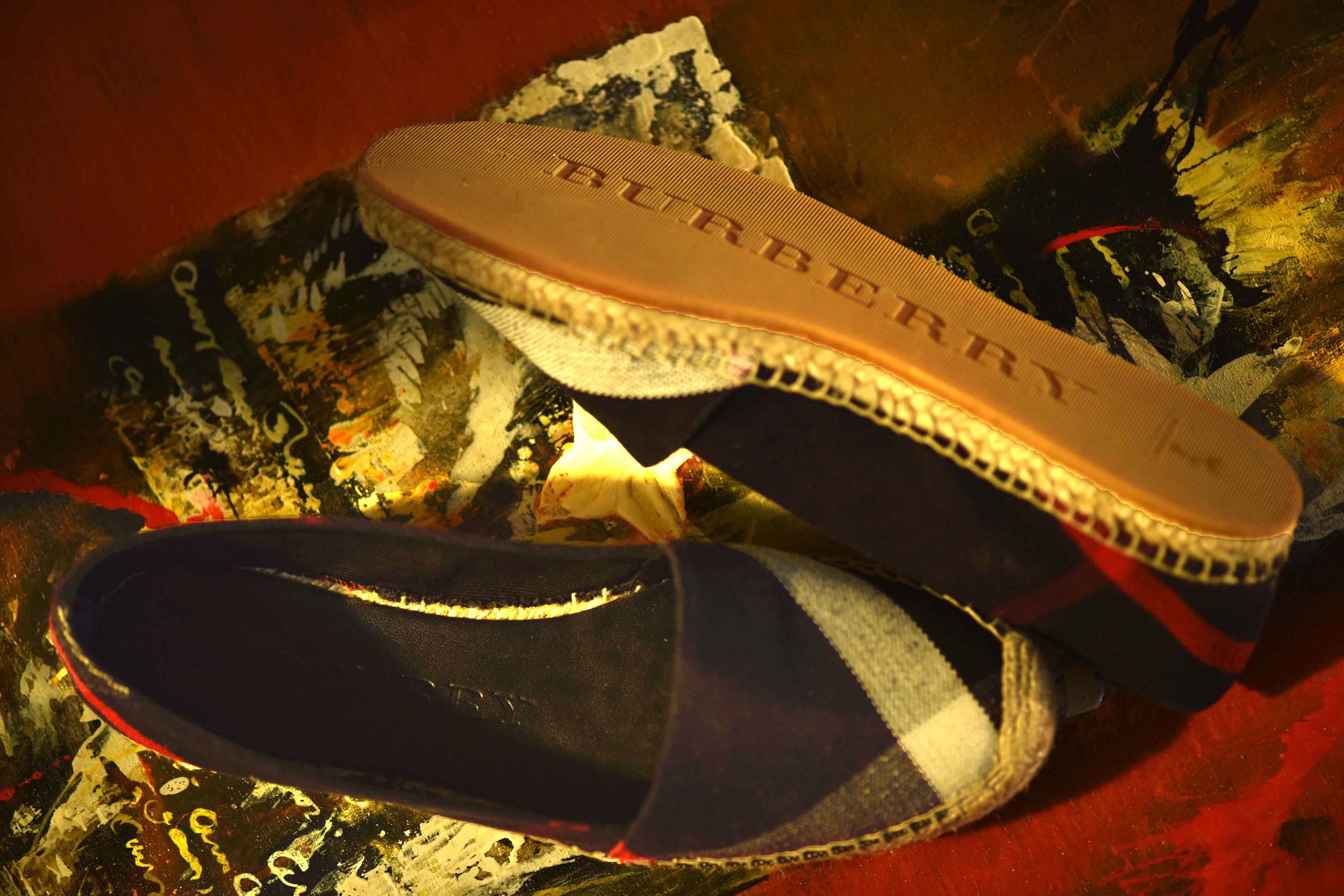 The Burberry espadrilles. Image©sourcingstyle.com