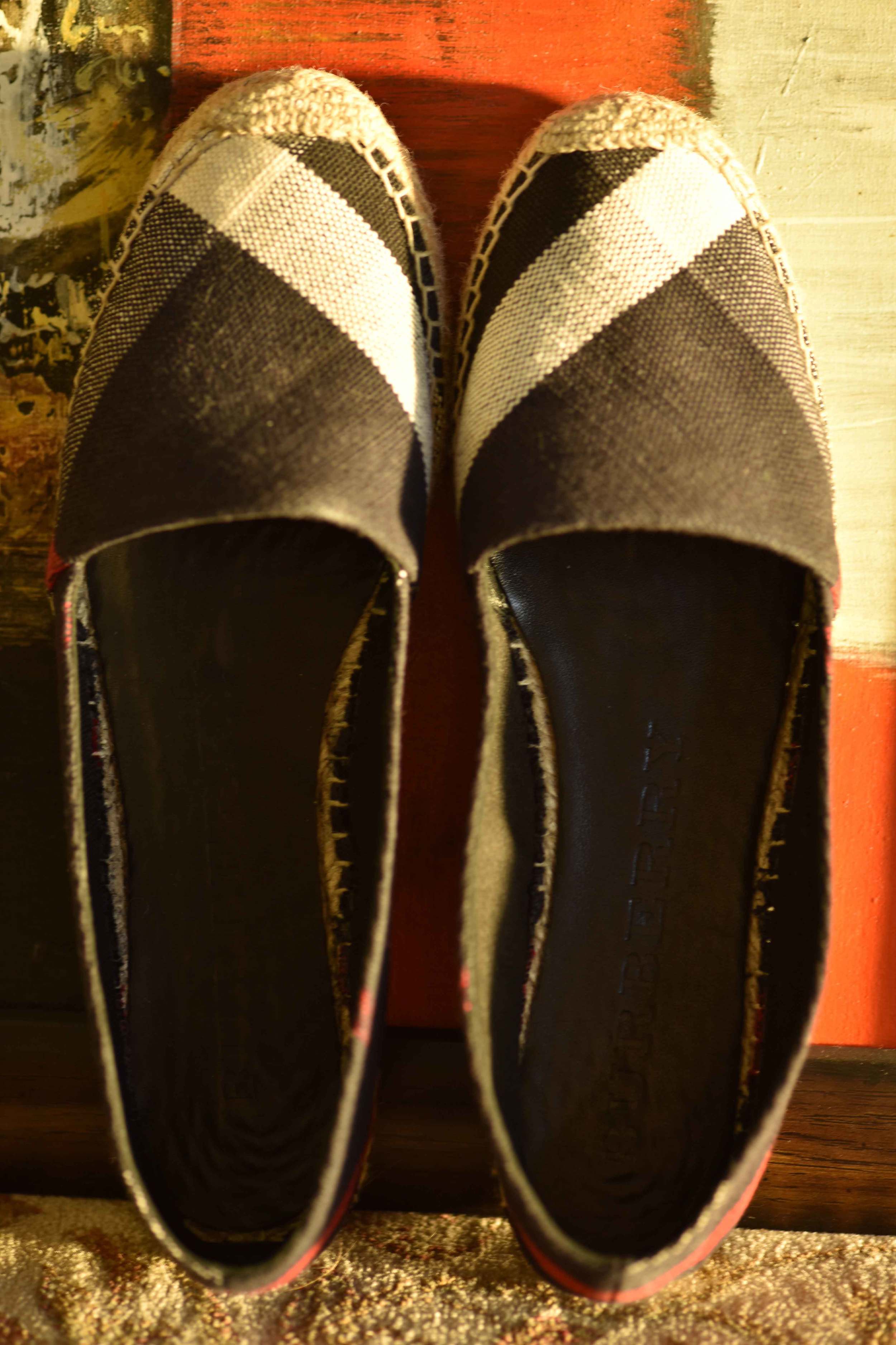 The Burberry espadrilles. Image©sourcingstyle.com
