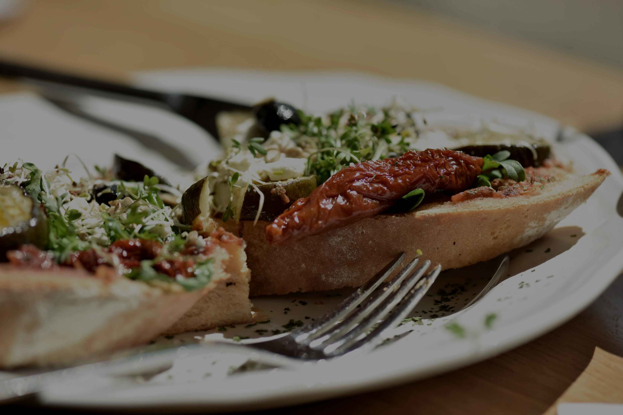 Delicious bruschetta for lunch! Ratingen, Germany. Image©sourcingstyle.com, Photo: Nicola Nolting