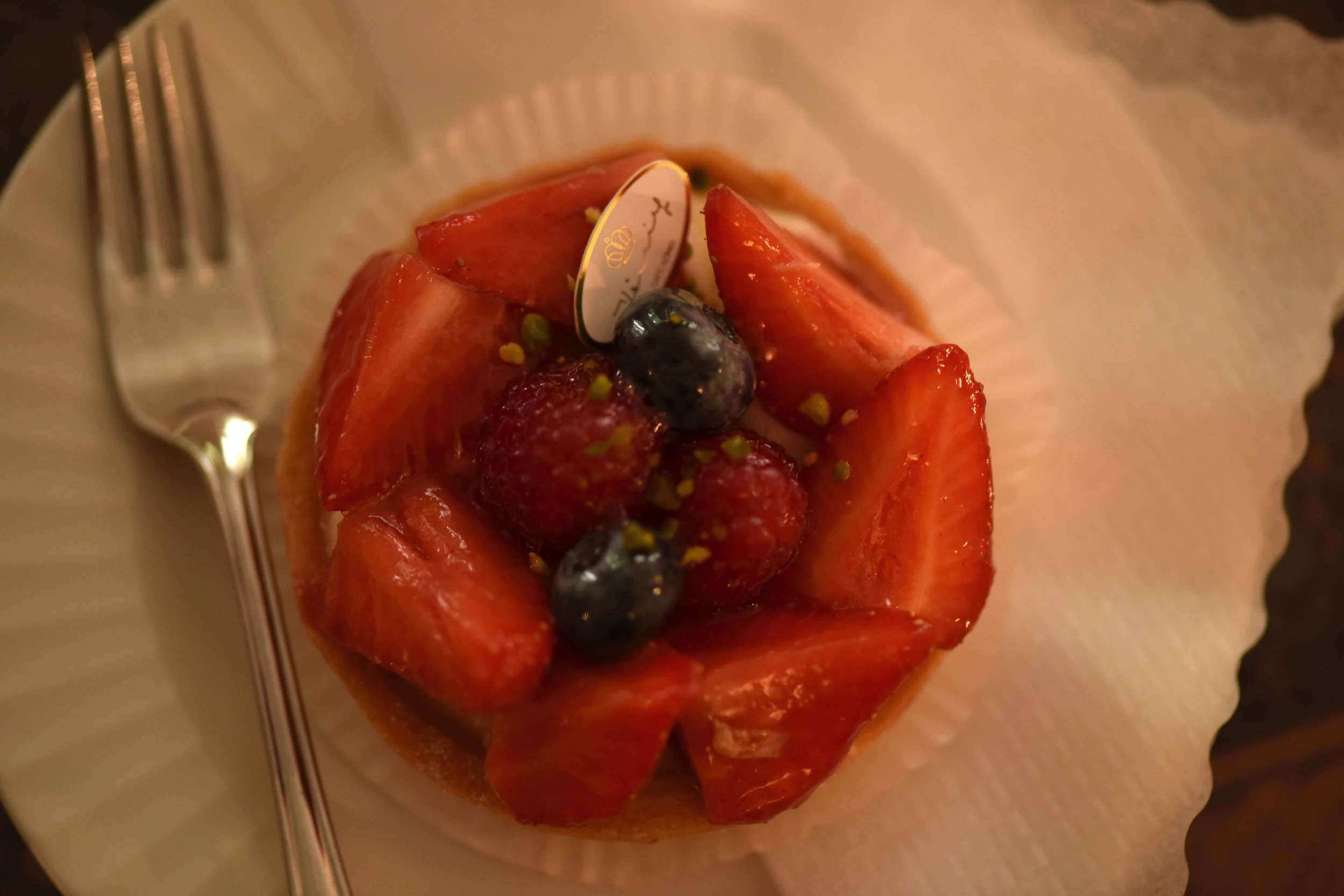 Strawberry tart at Cafe König, Baden Baden, Germany. Image©sourcingstyle.com