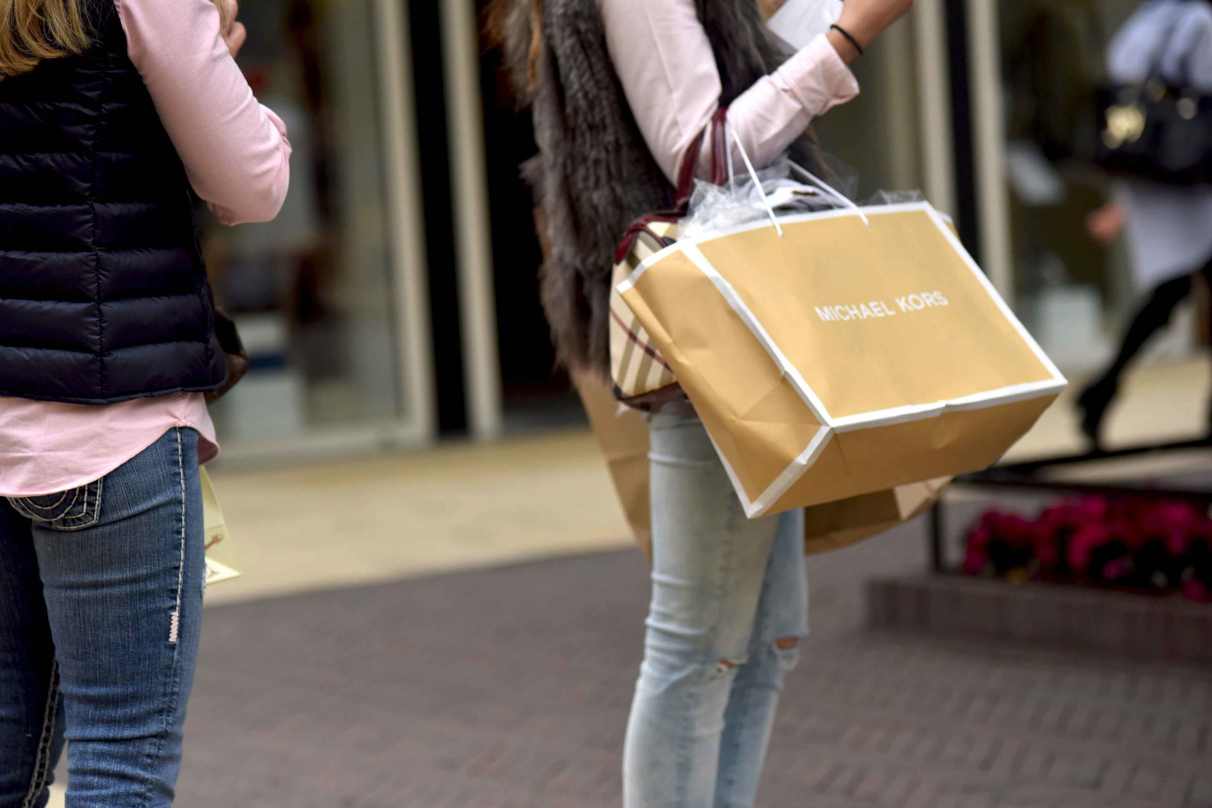 Designer Outlet Roermond, Netherlands. Photo: Gunjan Virk, image©sourcingstyle.com