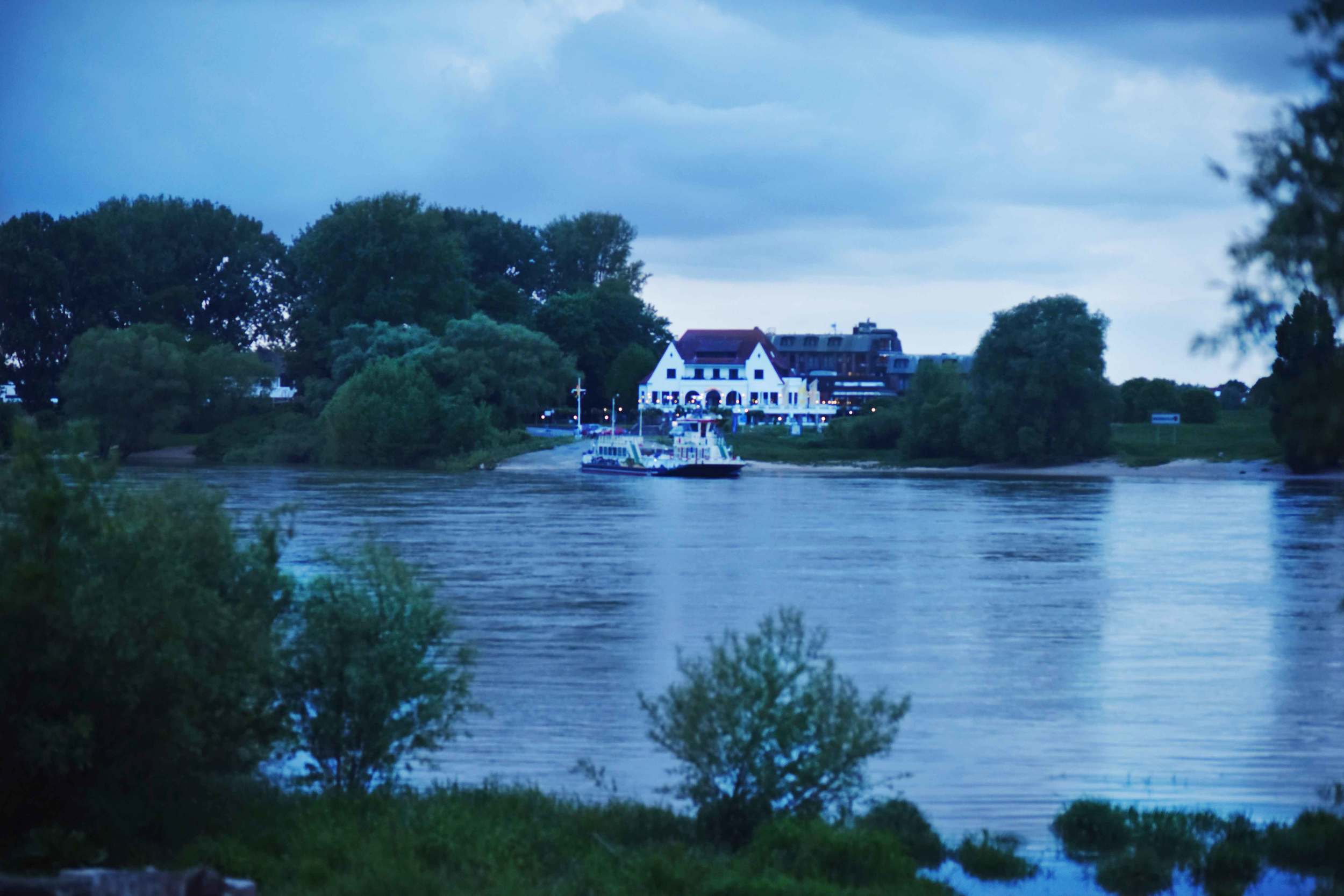 A quiet German village on the banks of a lake in North Germany. Image©sourcingstyle.com