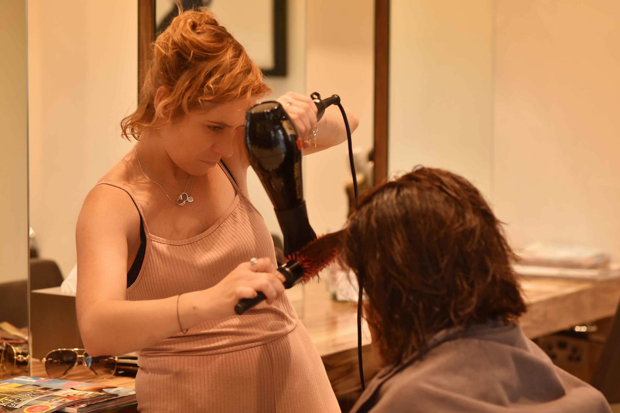 Kara Thomas, a top London hair-stylist, hair-care expert, working on my hair. Image©sourcingstyle.com