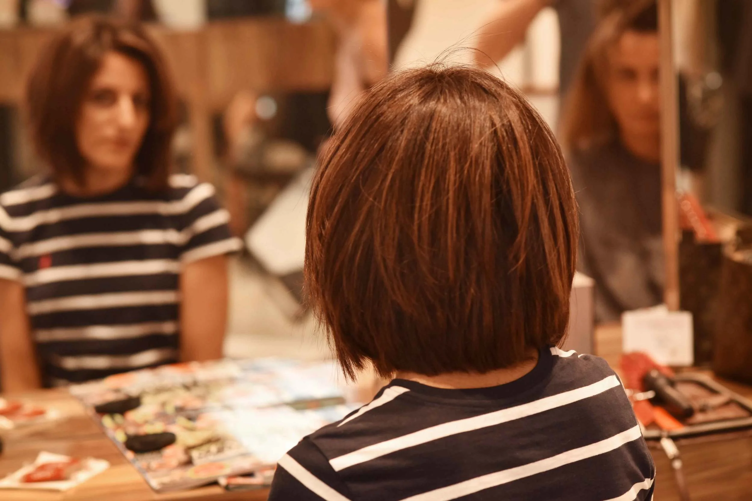 My hair colored, styled and cut by Kara Thomas, a top London hair-stylist, hair-care expert. Image©sourcingstyle.com