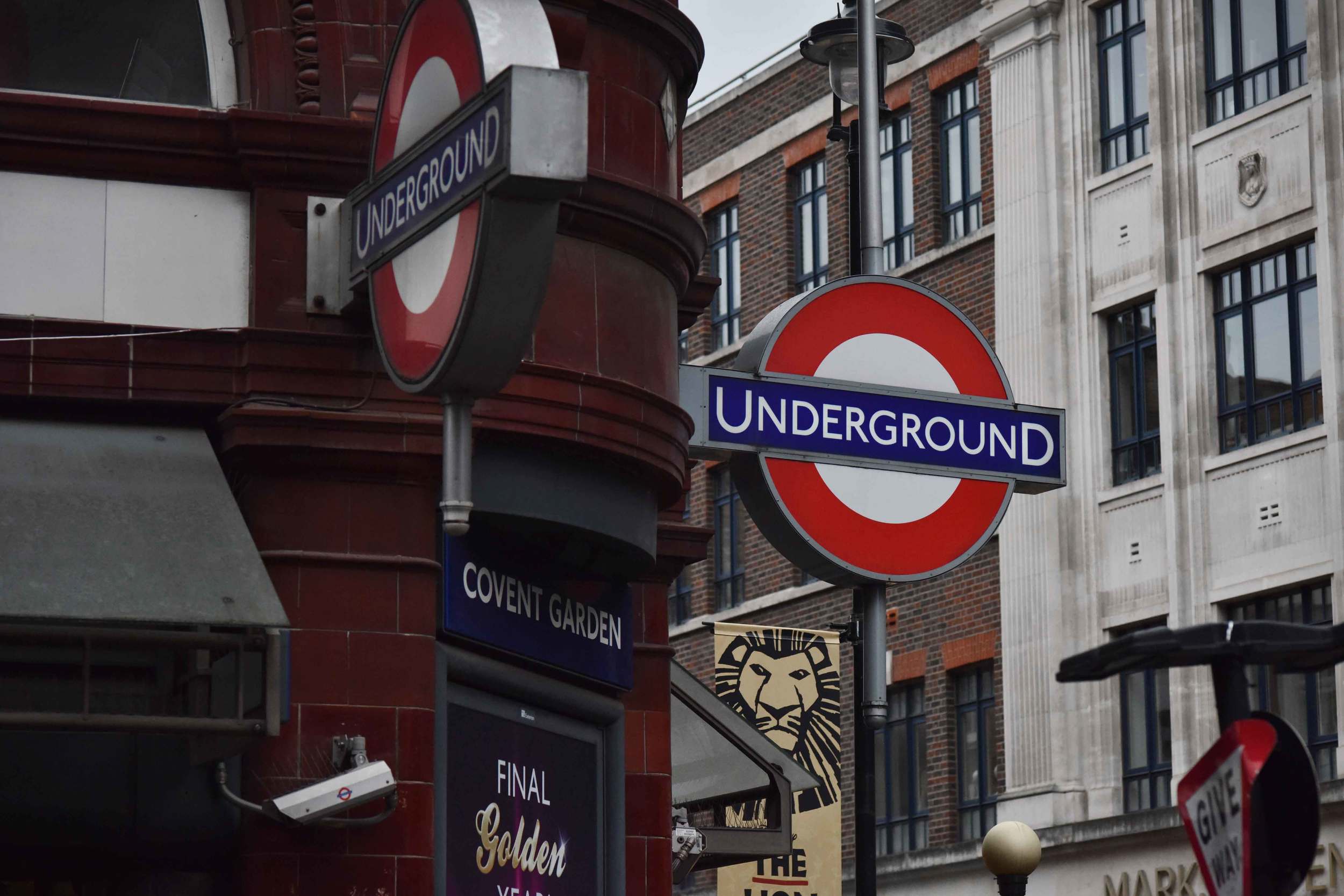 Covent Garden underground station, tube station, London, UK. Image©sourcingstyle.com