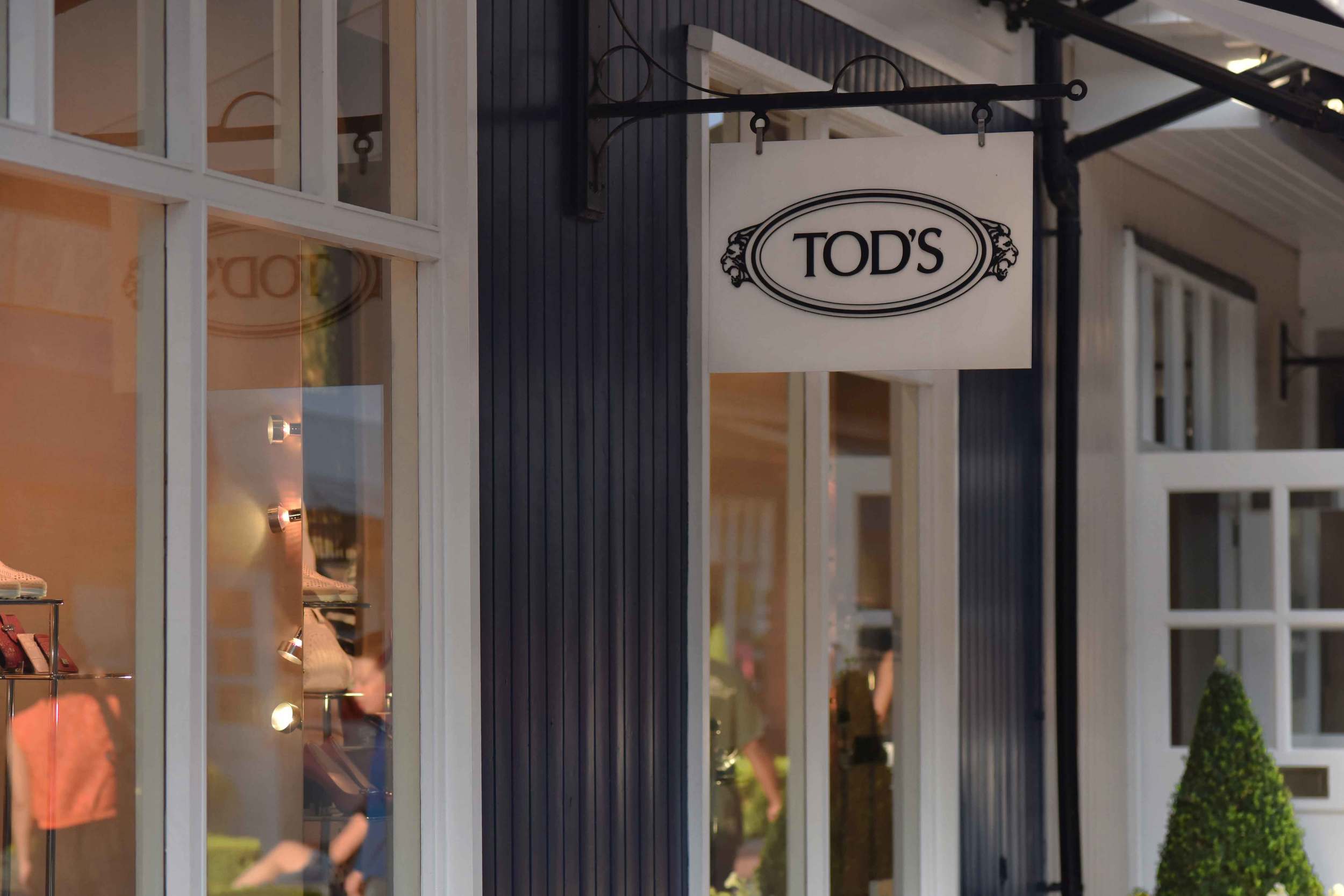 Tod's store, Bicester village, designer shopping outlet near London, UK. Image©sourcingstyle.com