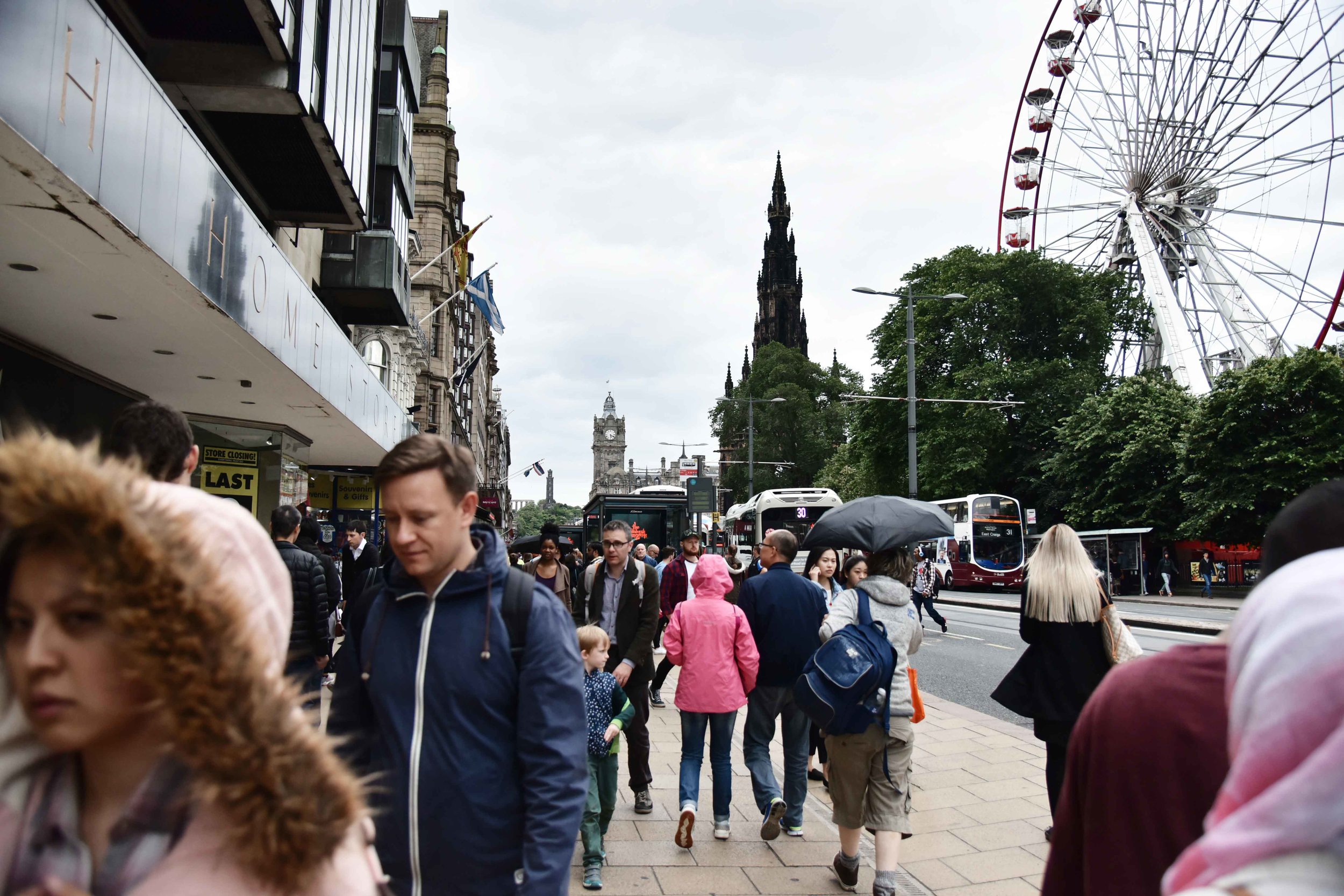 Princes Street, Edinburgh, Scotland. Image©sourcingstyle.com